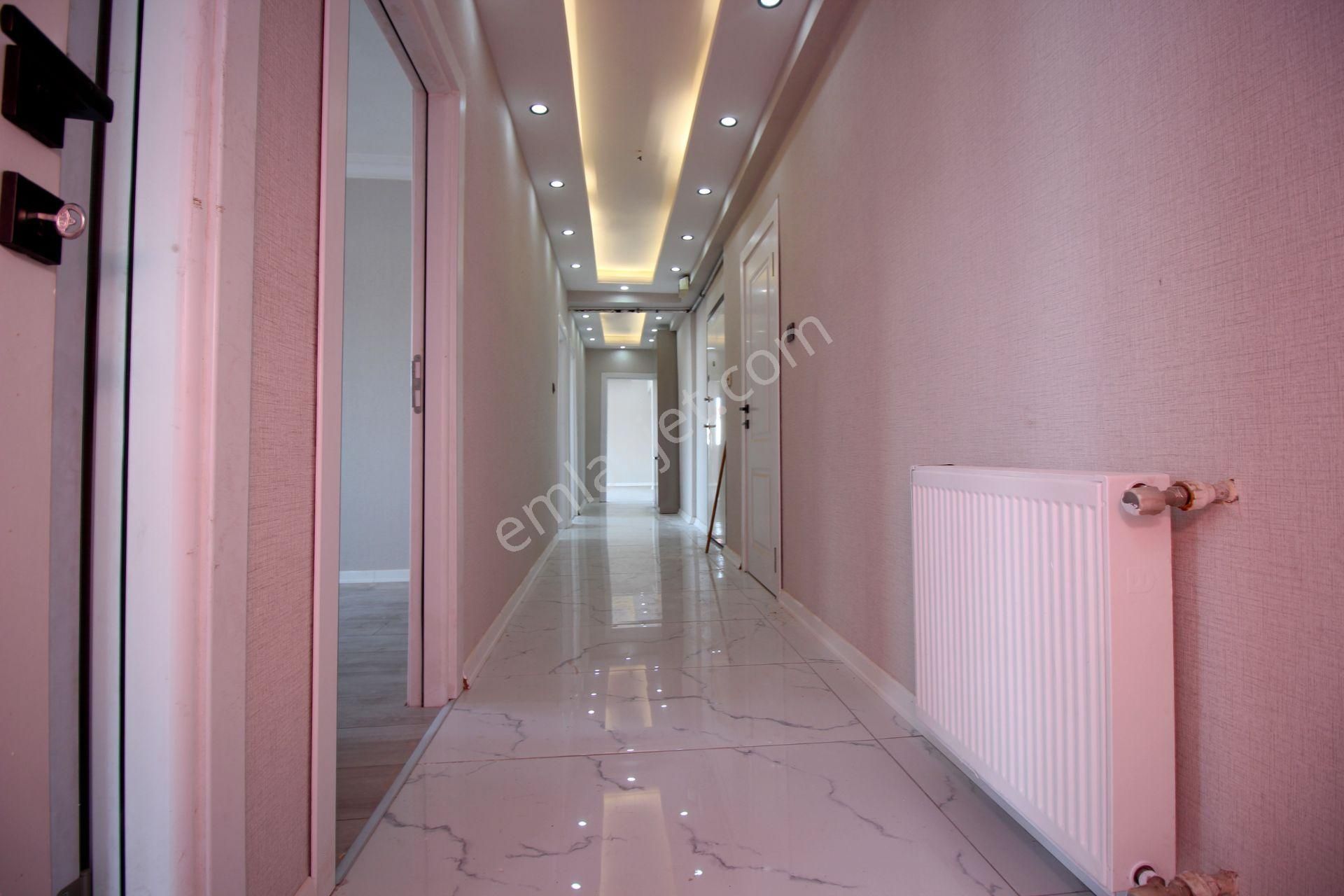 Süvari'de Arakat Park Cepheli Tren İstasyonu Yakını 3+1 Satılık Boş Daire - Görsel 20