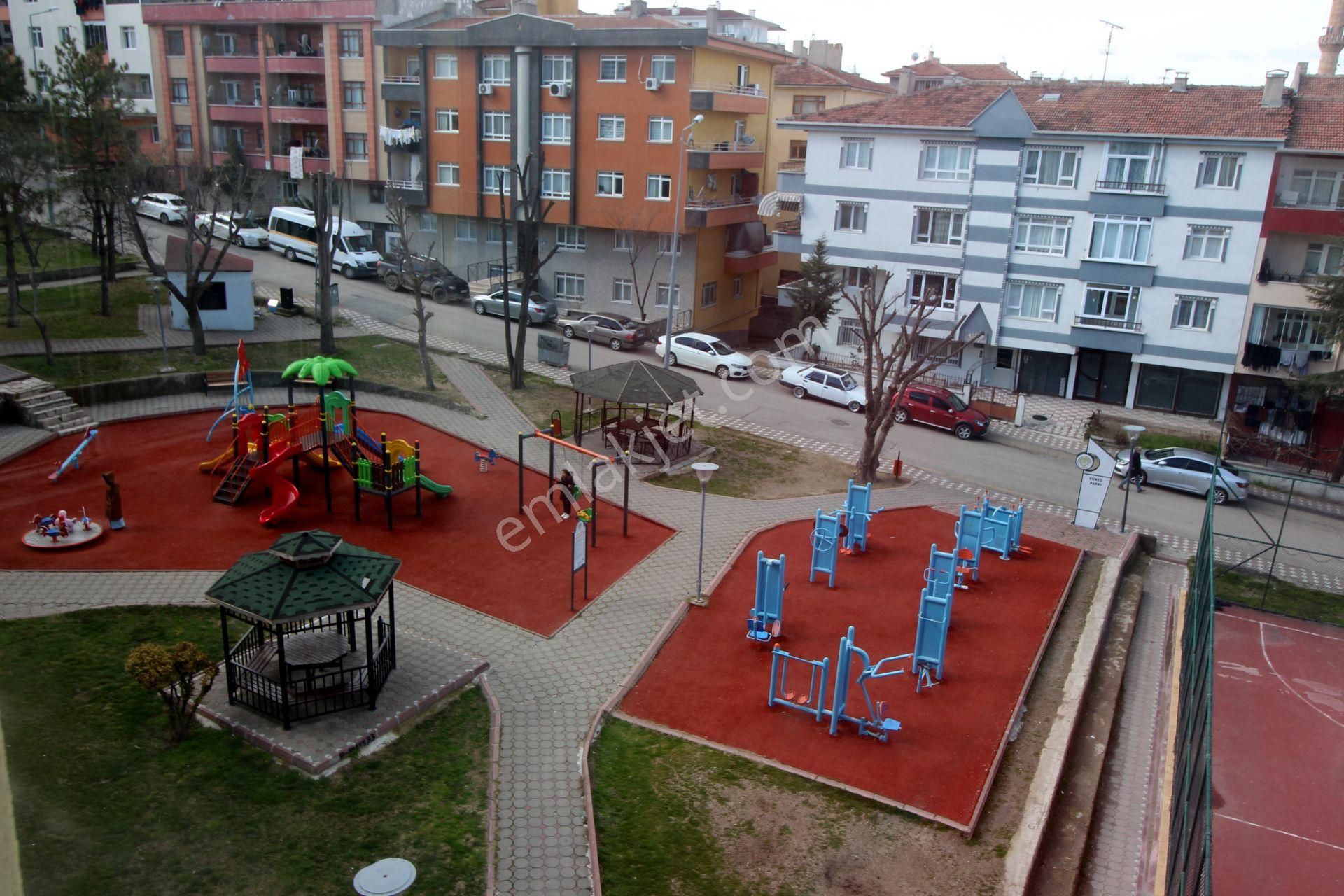Süvari'de Arakat Park Cepheli Tren İstasyonu Yakını 3+1 Satılık Boş Daire - Görsel 24