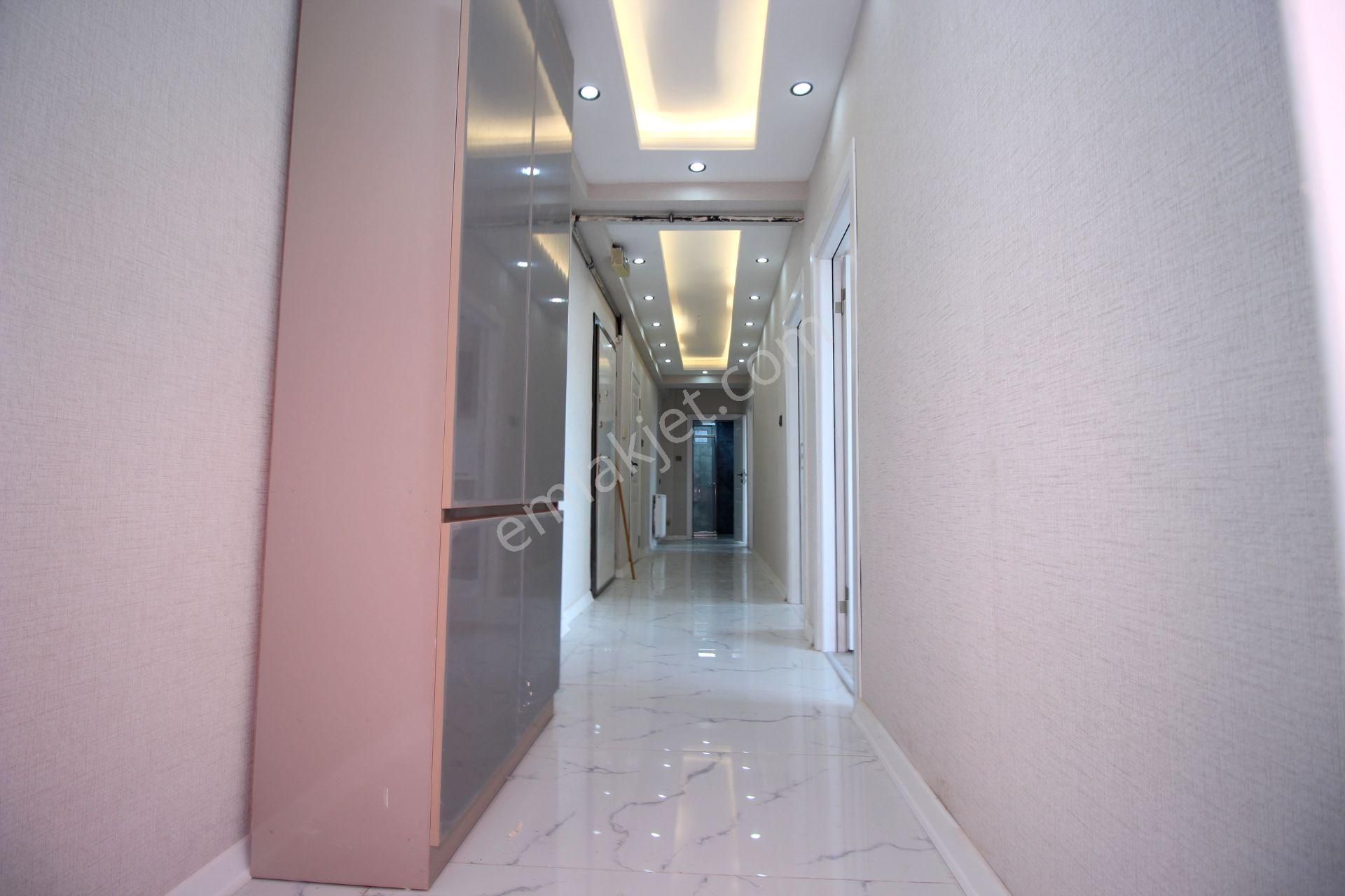 Süvari'de Arakat Park Cepheli Tren İstasyonu Yakını 3+1 Satılık Boş Daire - Görsel 21