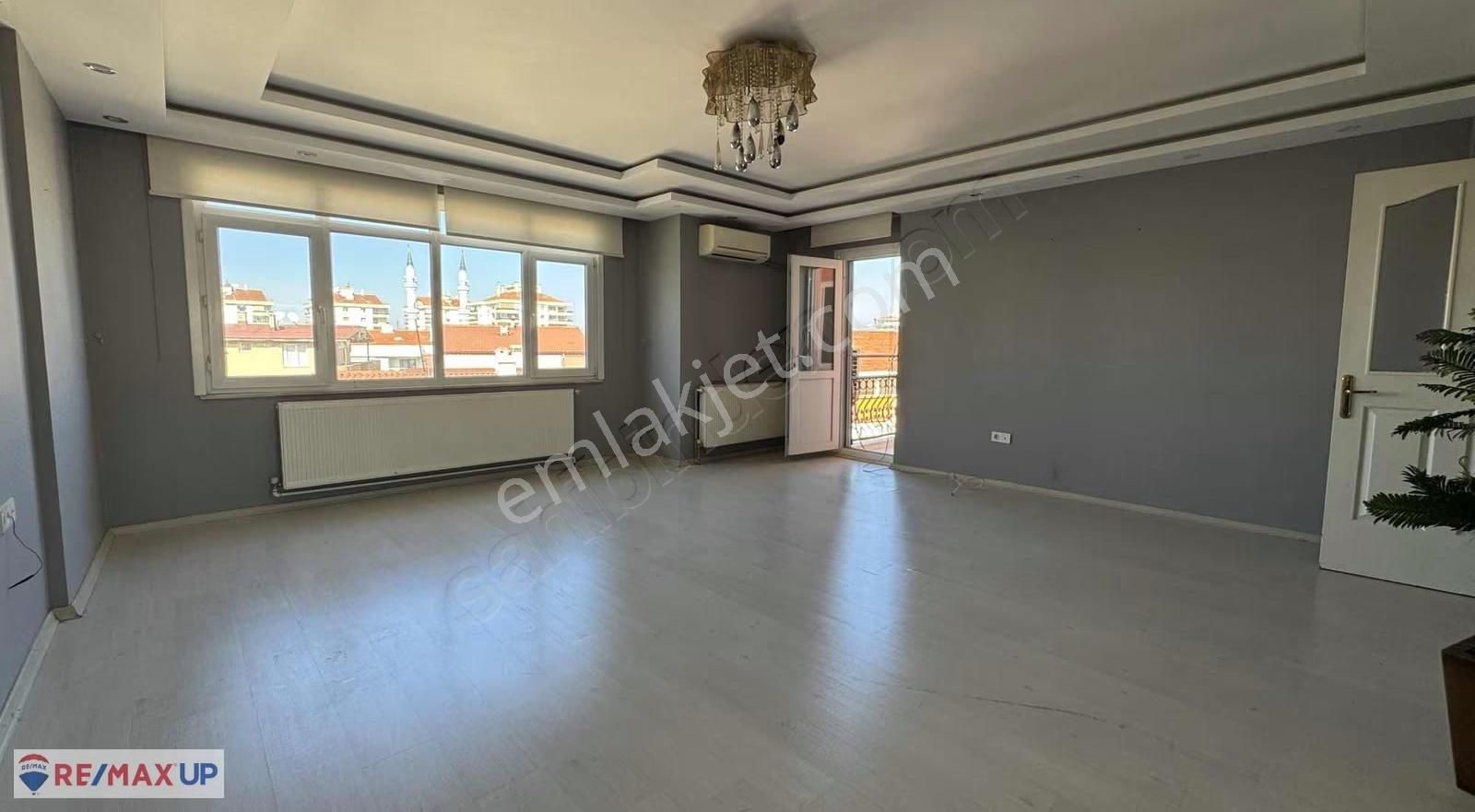 Narlıdere Çatalkaya'da 5+1 Dublex 255 M² Deniz Manzaralı Daire - Görsel 12