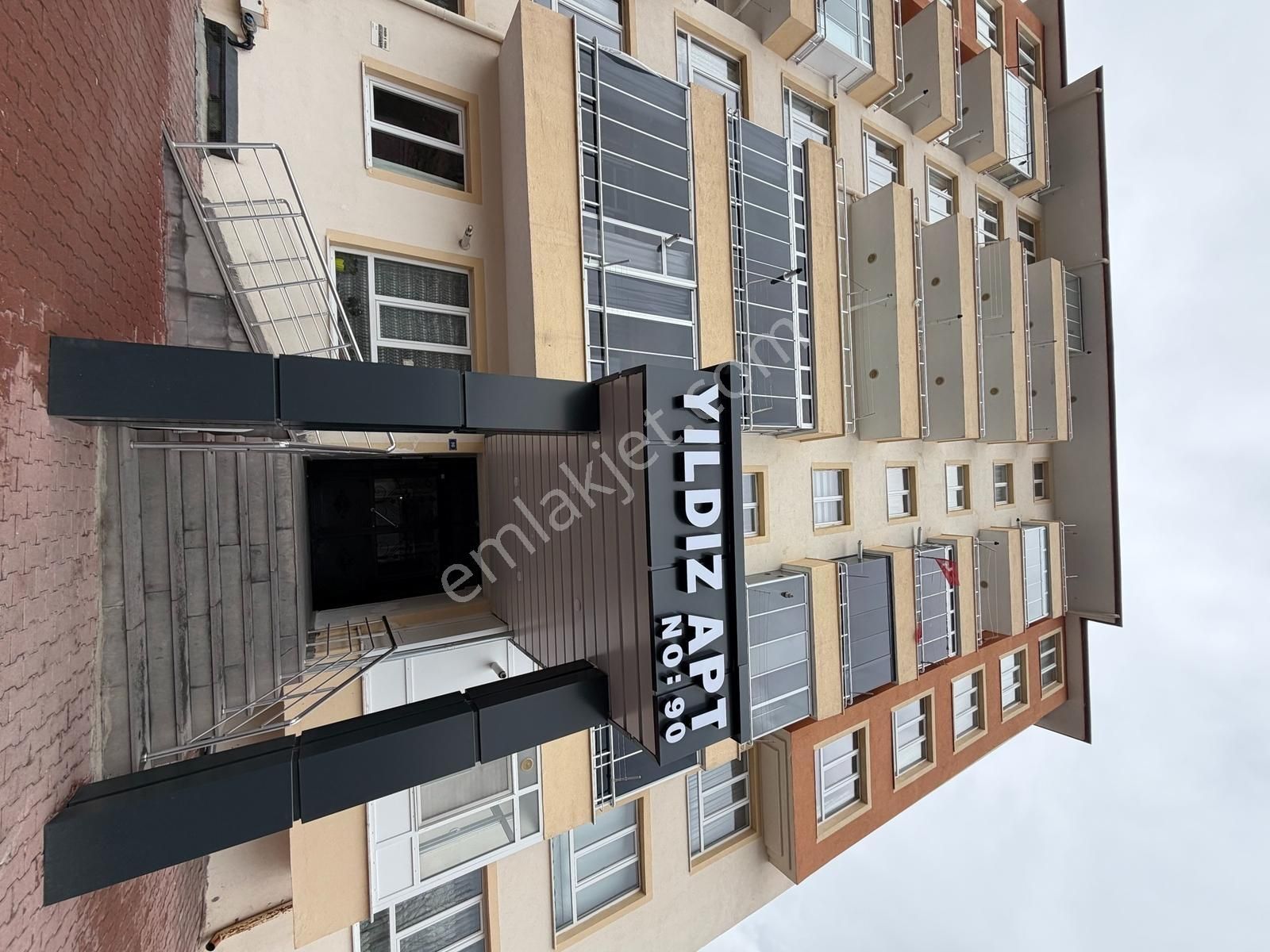 Konal Gayrimenkul | Meydan'da 2+1 Bağımsız Mutfak - Görsel 2