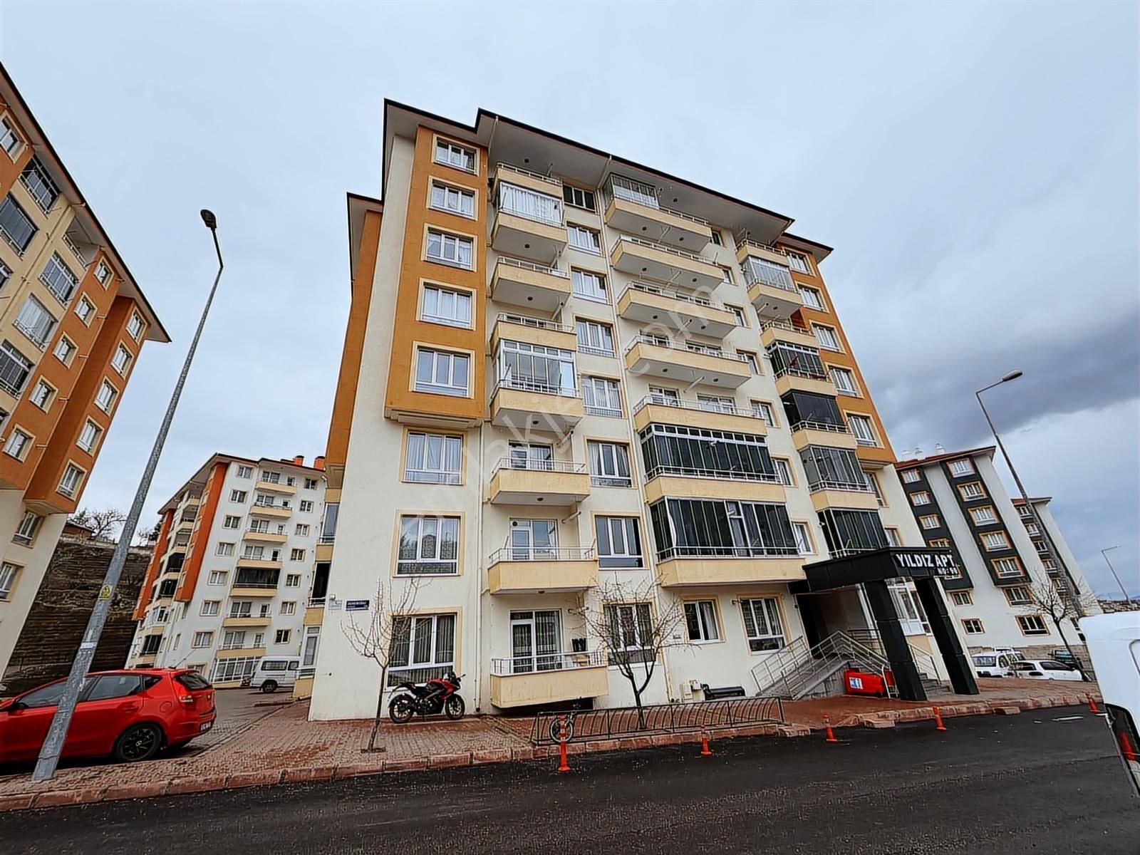 Konal Gayrimenkul | Meydan'da 2+1 Bağımsız Mutfak