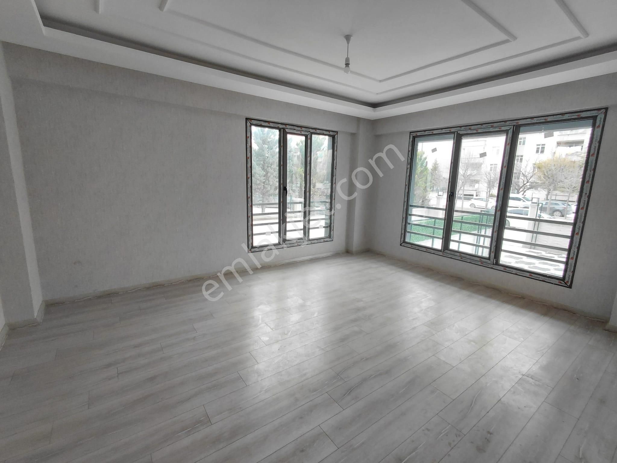 Emrah Çiftci'den Selçuklu Sancak Mahallesi Veysel Karani Caddesi Yanı Satılık 2+1 Lüks Daire - Görsel 9