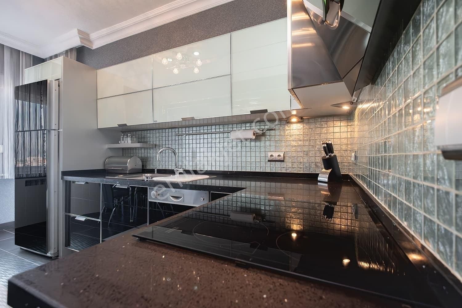 Lara Çağlayanda Deniz Manzaralı 5+1 Dubleks Daire | Tekce - Görsel 18