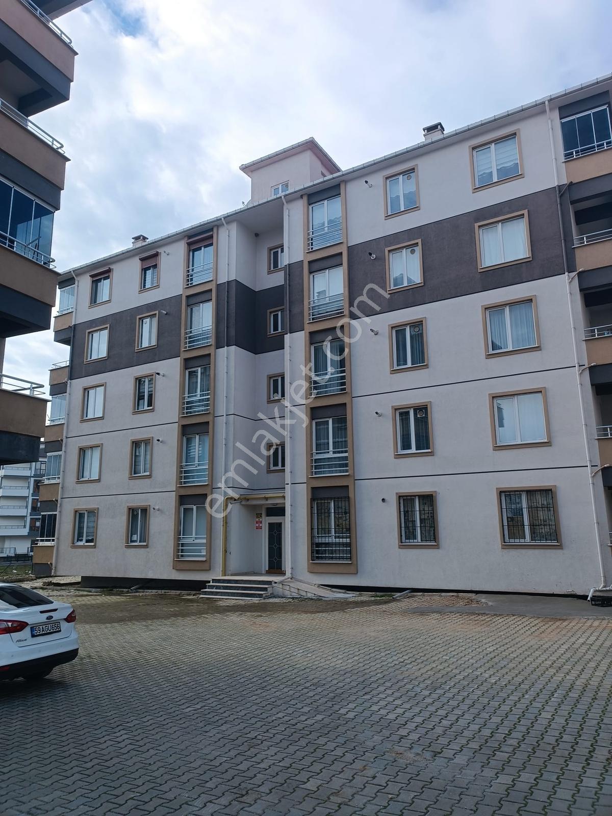 Newcıty Emlaktan | Site İçerisinde Kiralık 2+1 Balkonlu Daire