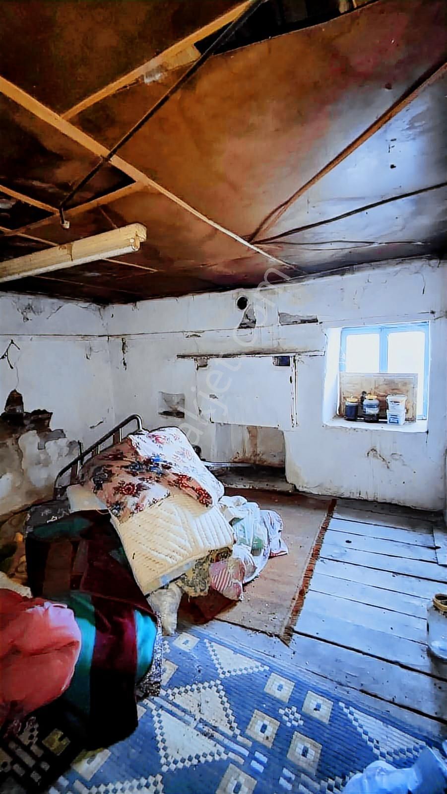 Bayındır Hisarlık'ta Panoramik Manzaralı Satılık Taş Ev Cb-ph - Görsel 15