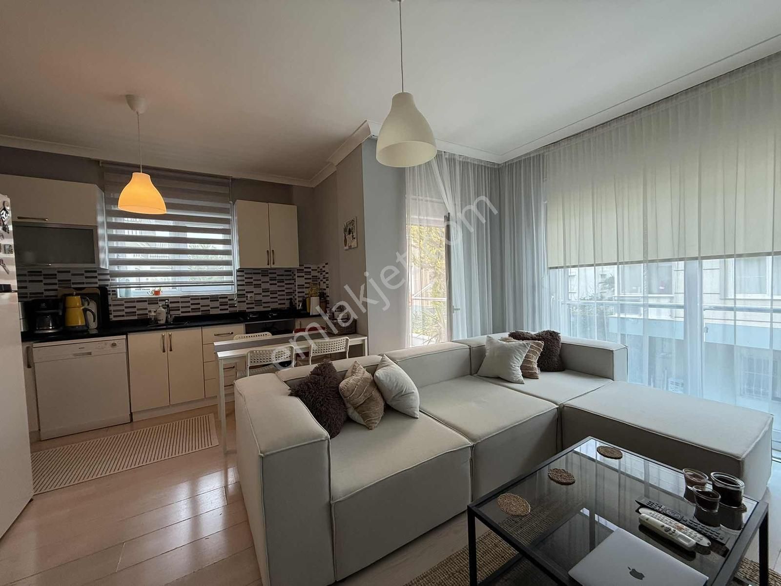 Güzelobada Satılık Geniş 1+1 Daire - Görsel 14