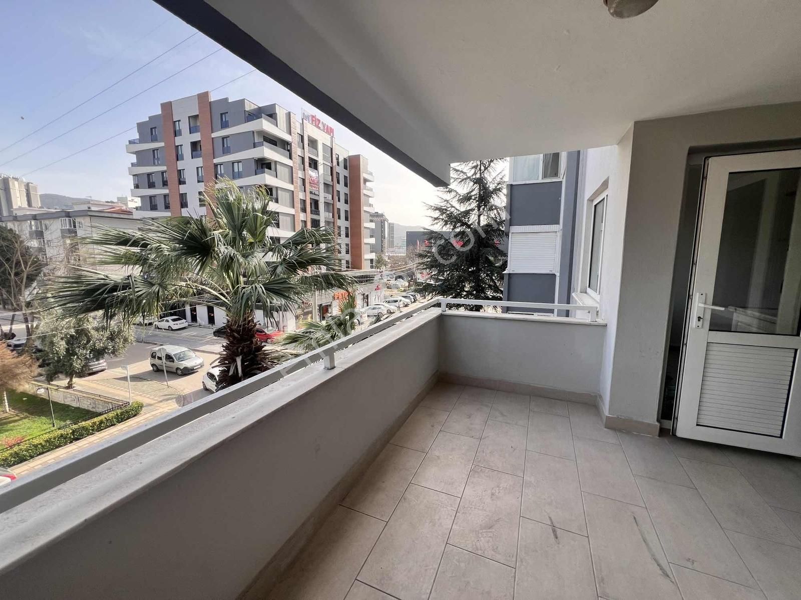 Merkezi Konum Arakat 3+1 Kiralık Daire - Görsel 17