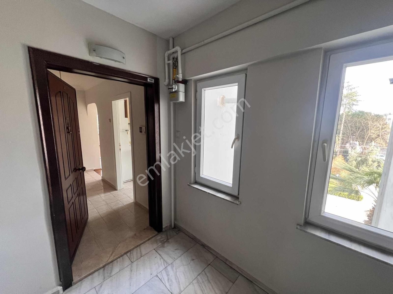 Merkezi Konum Arakat 3+1 Kiralık Daire - Görsel 8