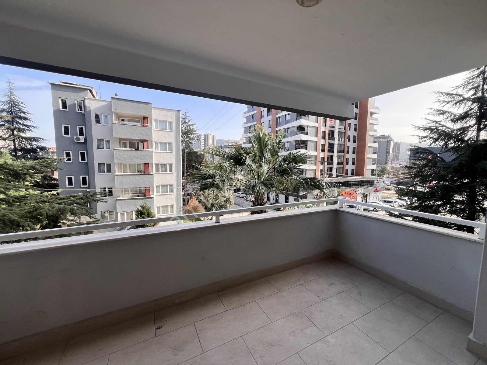 Merkezi Konum Arakat 3+1 Kiralık Daire - Görsel 16