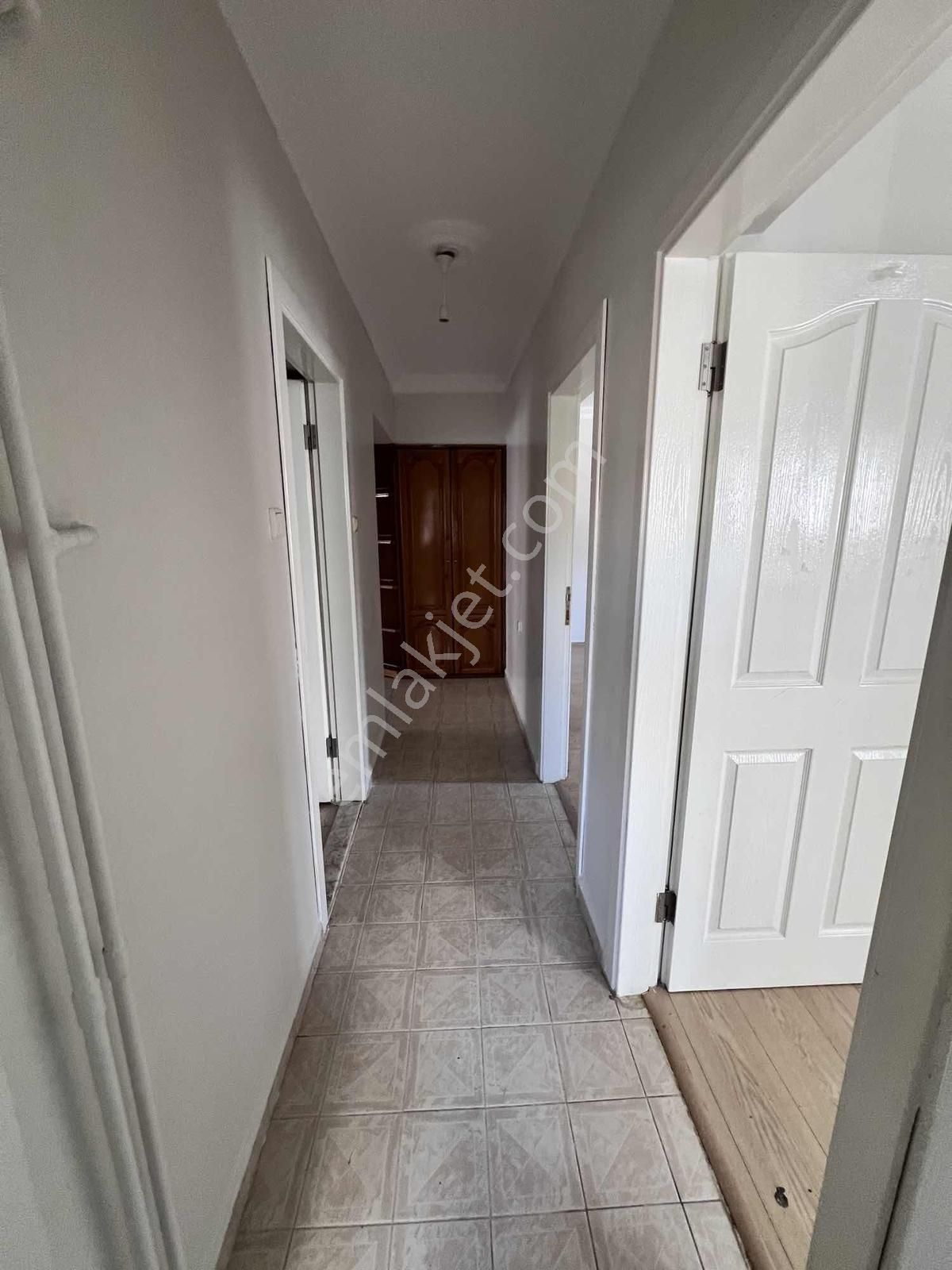 Merkezi Konum Arakat 3+1 Kiralık Daire - Görsel 11