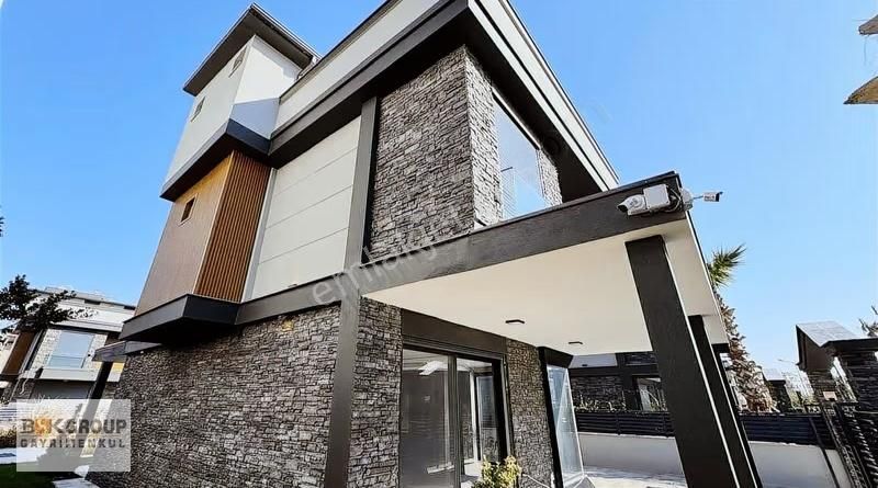 Bsk Dan Müstakil Havuzlu Denize Çok Yakın Bahçeli Lüks Villa - Görsel 8