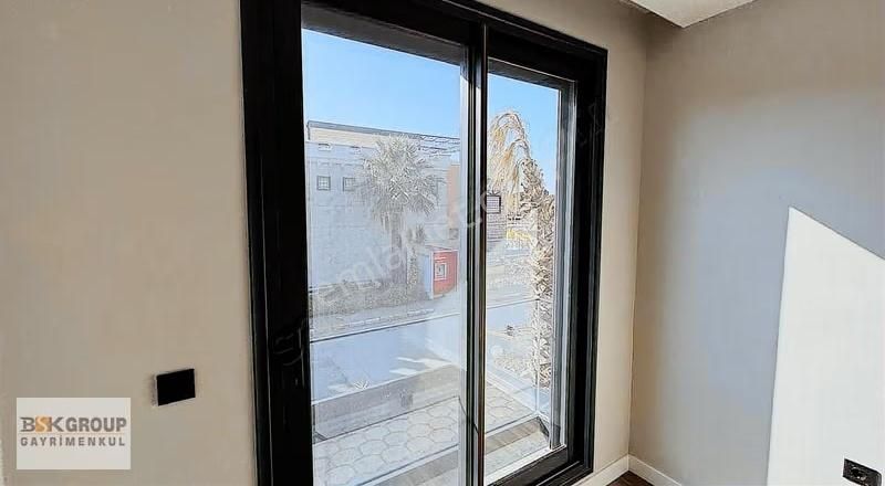 Bsk Dan Müstakil Havuzlu Denize Çok Yakın Bahçeli Lüks Villa - Görsel 12
