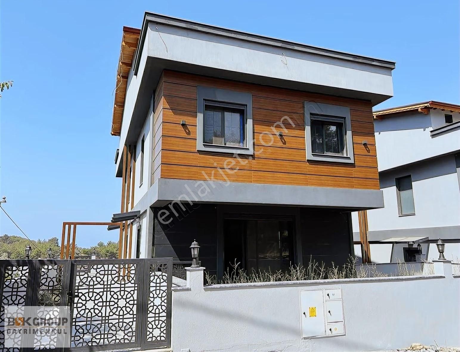 Bsk Dan Deniz Ve Doğa Manzaralı 3+1 Lüks Bahçeli Villa - Görsel 8