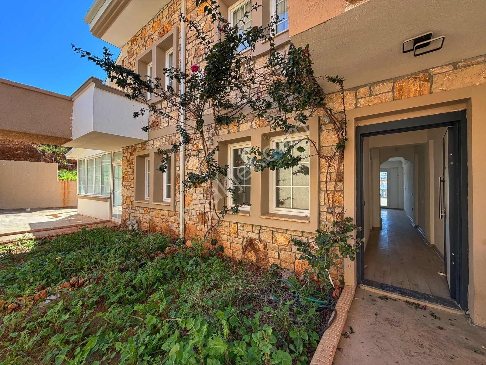 Eski Datça Kavşağında Yeni Bina Bahçeli Kiralık 1+1 Daire - Görsel 2