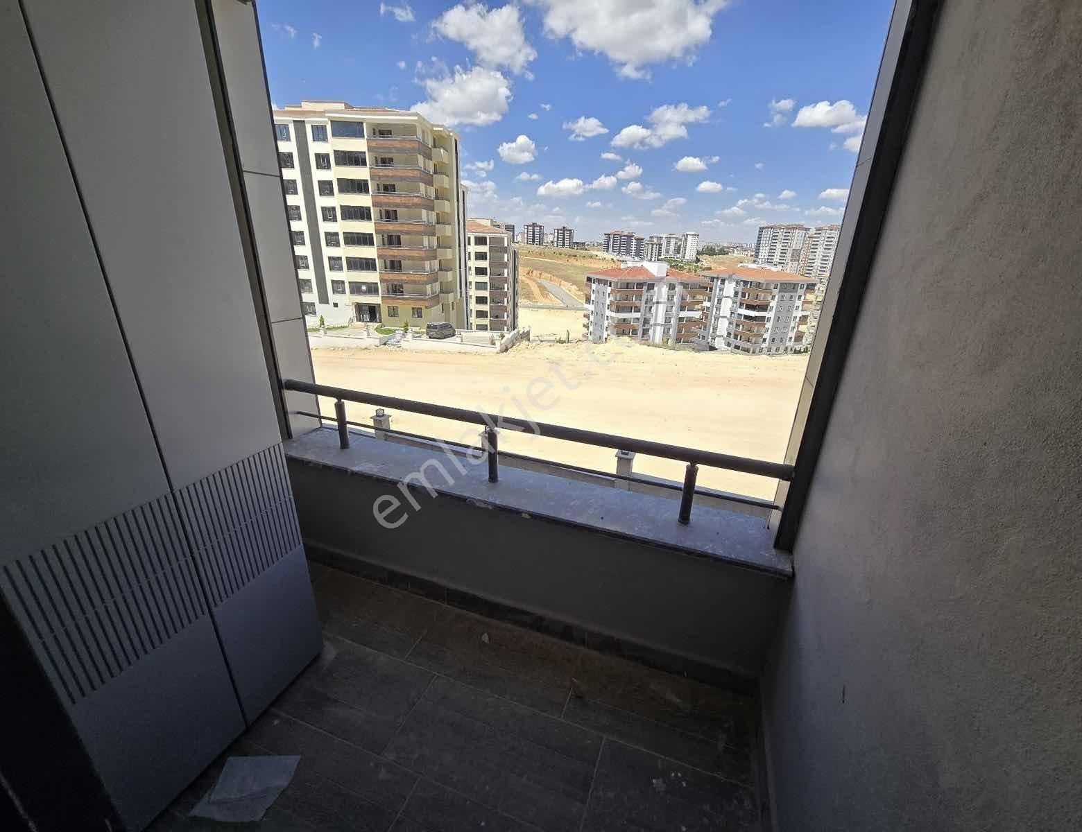 Antepia Yanında Sıfır 3.5+1 Ultra Lüxs Daire Ön Cephe - Görsel 6