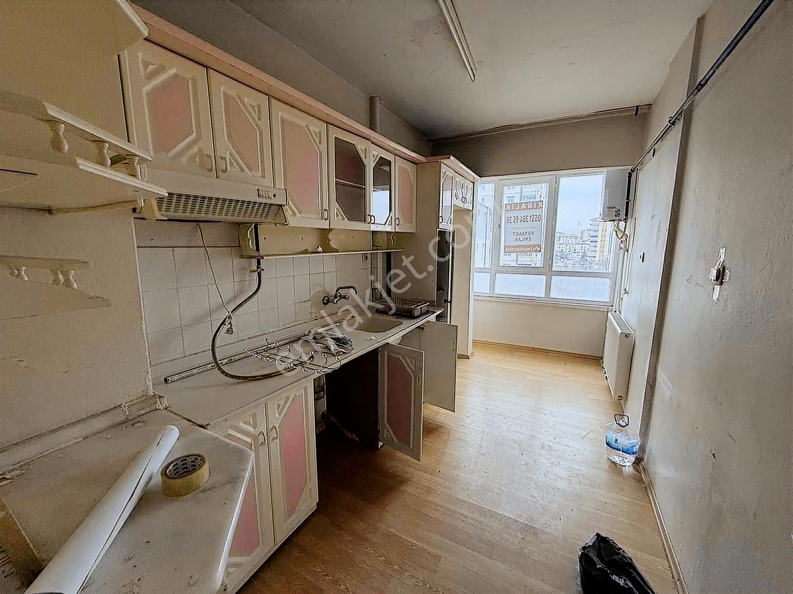 Fetanet Emlaktan Zümrüt Mahallesinde 3+1 Odalı Kiralık Daire - Görsel 10