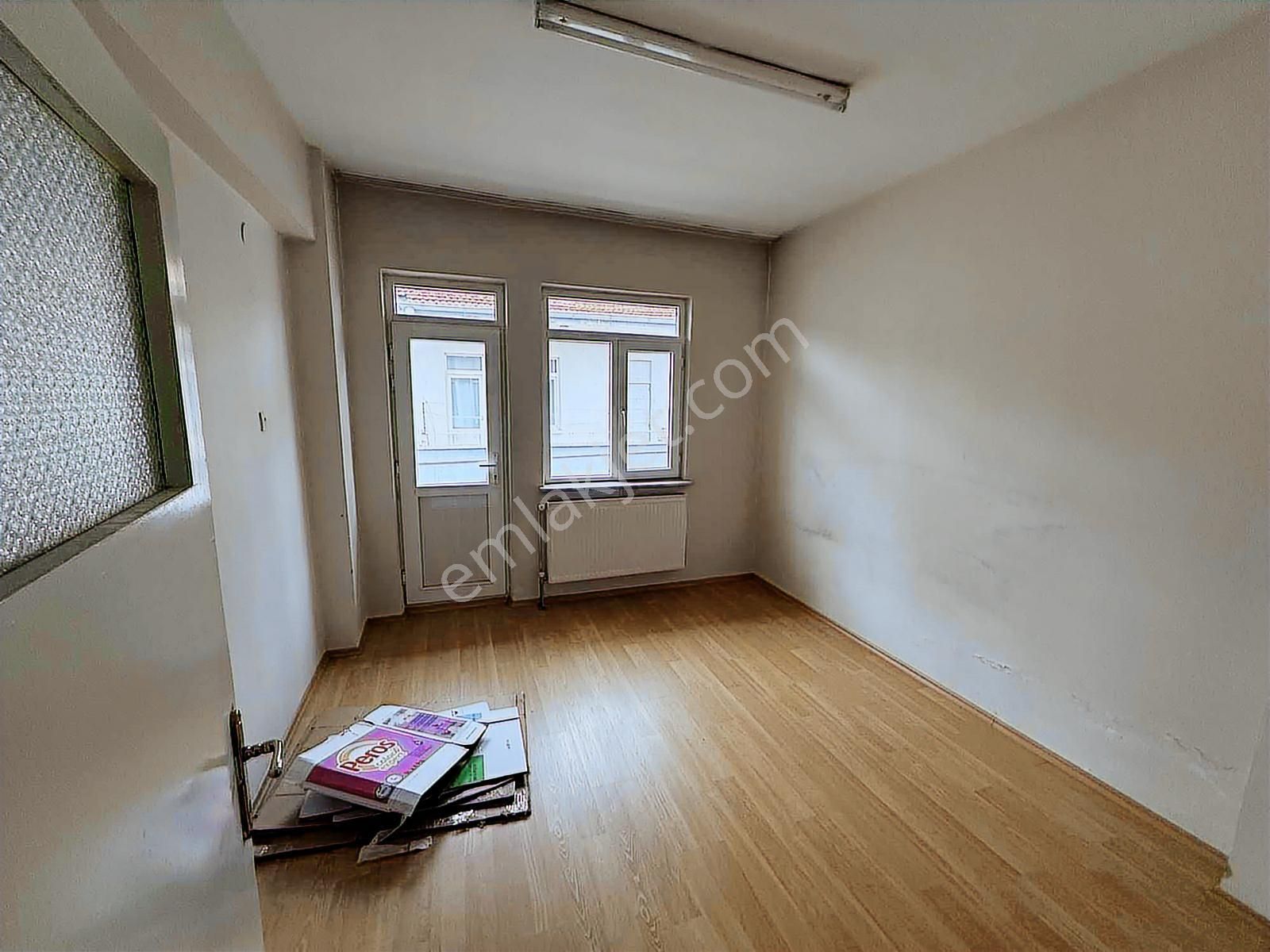 Fetanet Emlaktan Zümrüt Mahallesinde 3+1 Odalı Kiralık Daire - Görsel 4