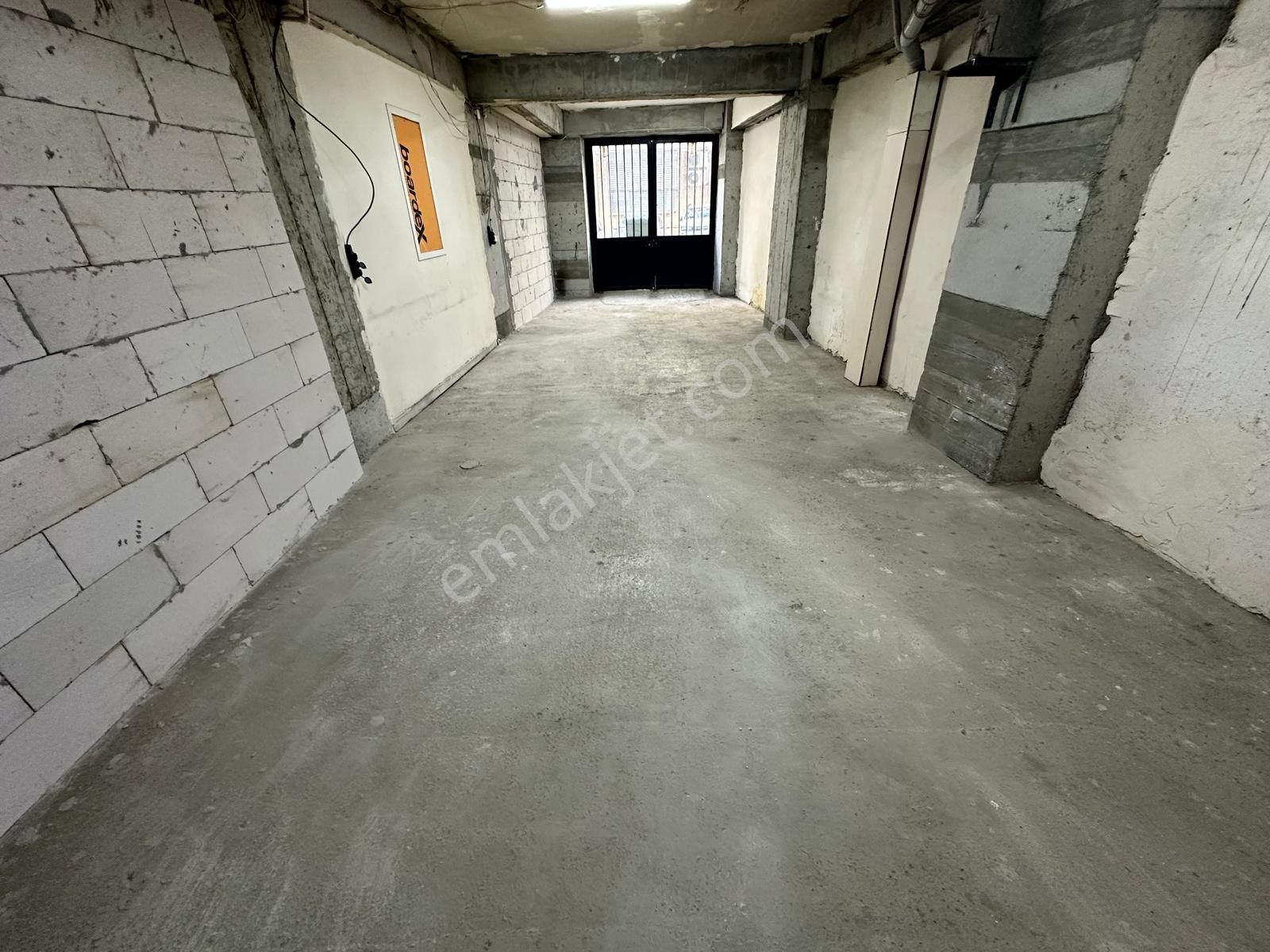 4.levent Metroya 6 Dakika, Kiralık Dükkan Artum'dan - Görsel 3