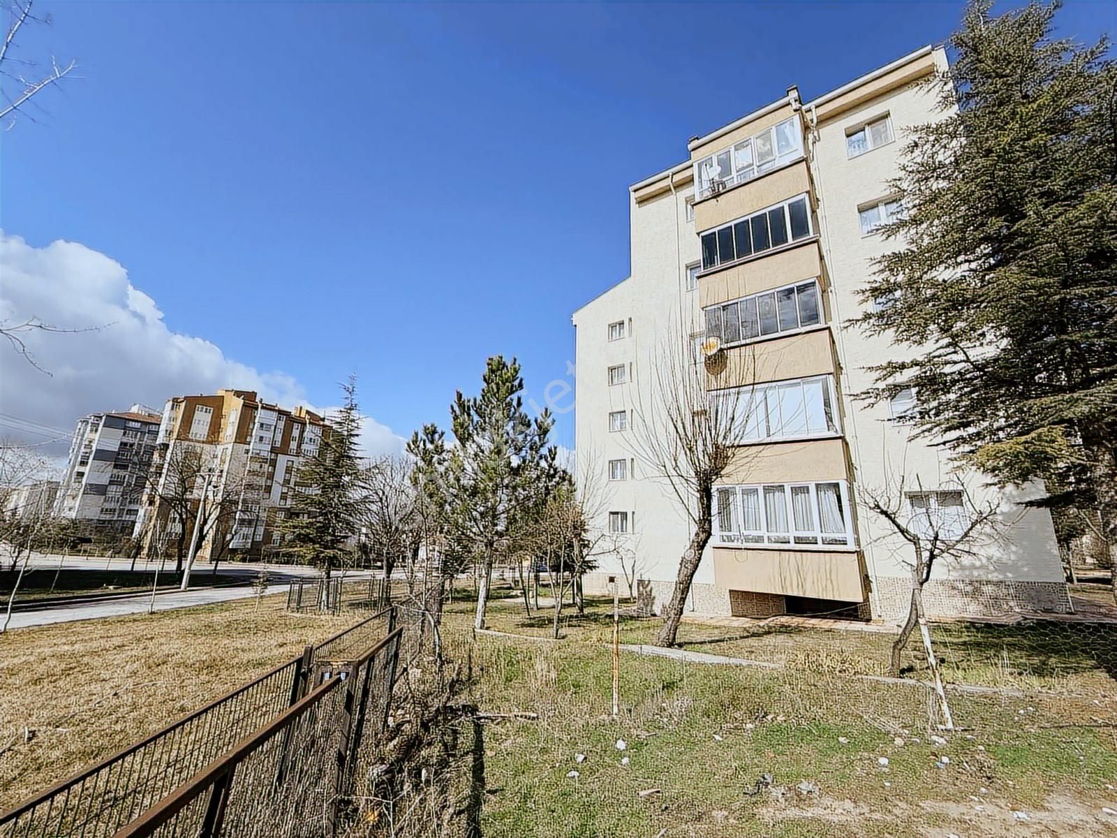 Özbey Emlaktan 75.yıl Mahallesi Site İçi 2+1 Daire - Görsel 24