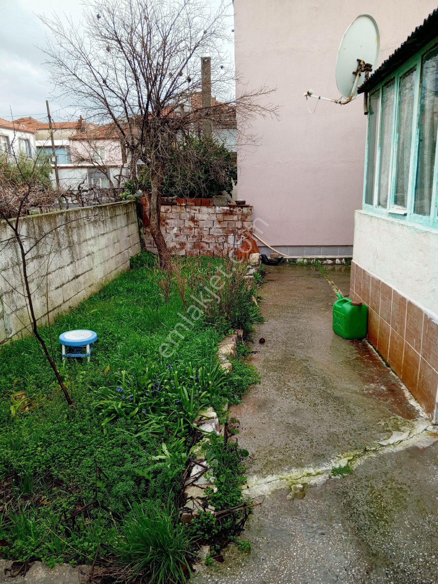 Yeliz'den Manisa Somada Tek Katlı Müstakil Ev - Görsel 15