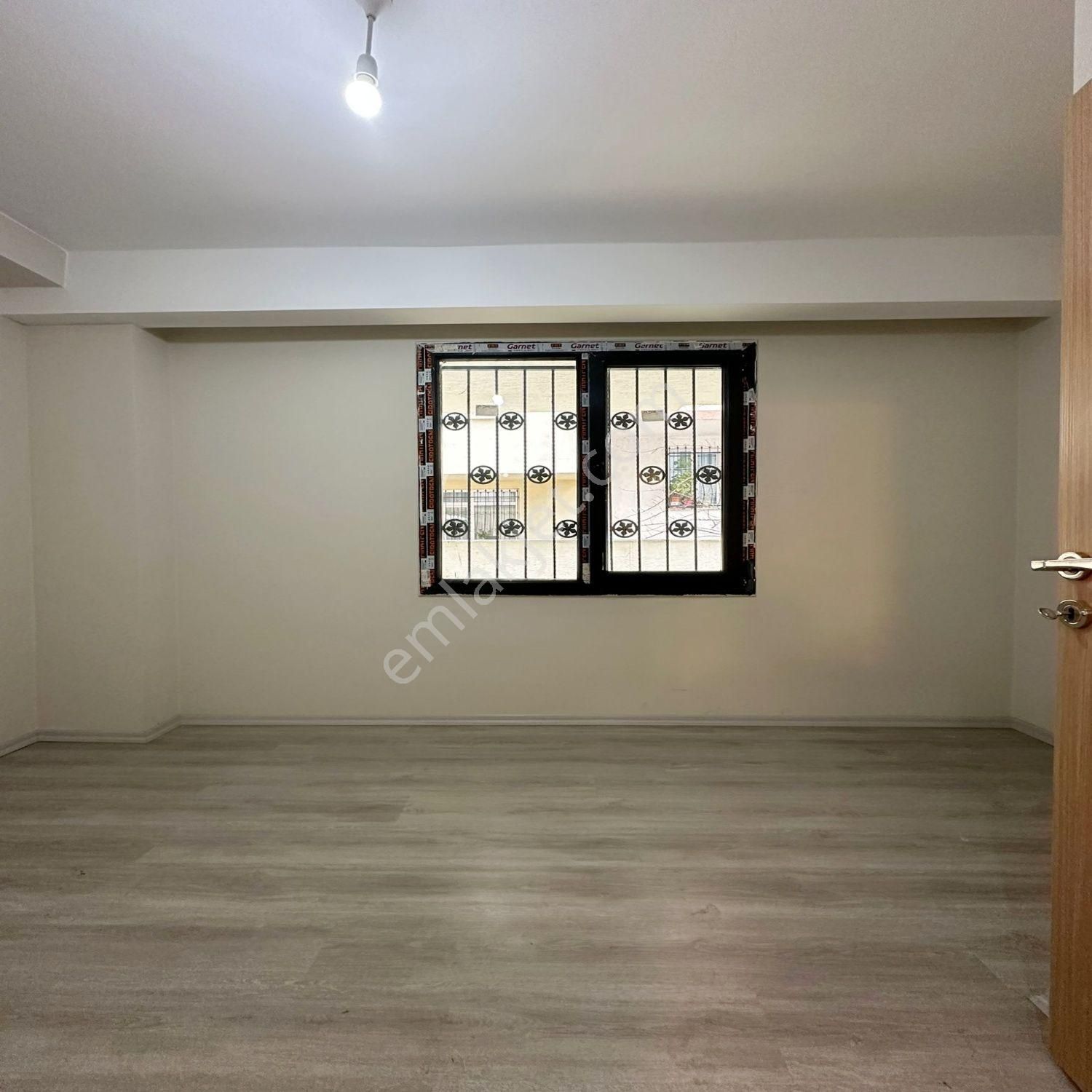 Esenyurt Akevler Mahallesinde Satılık 1+1 Teraslı Ara Kat Daire Fırsatı - Görsel 16