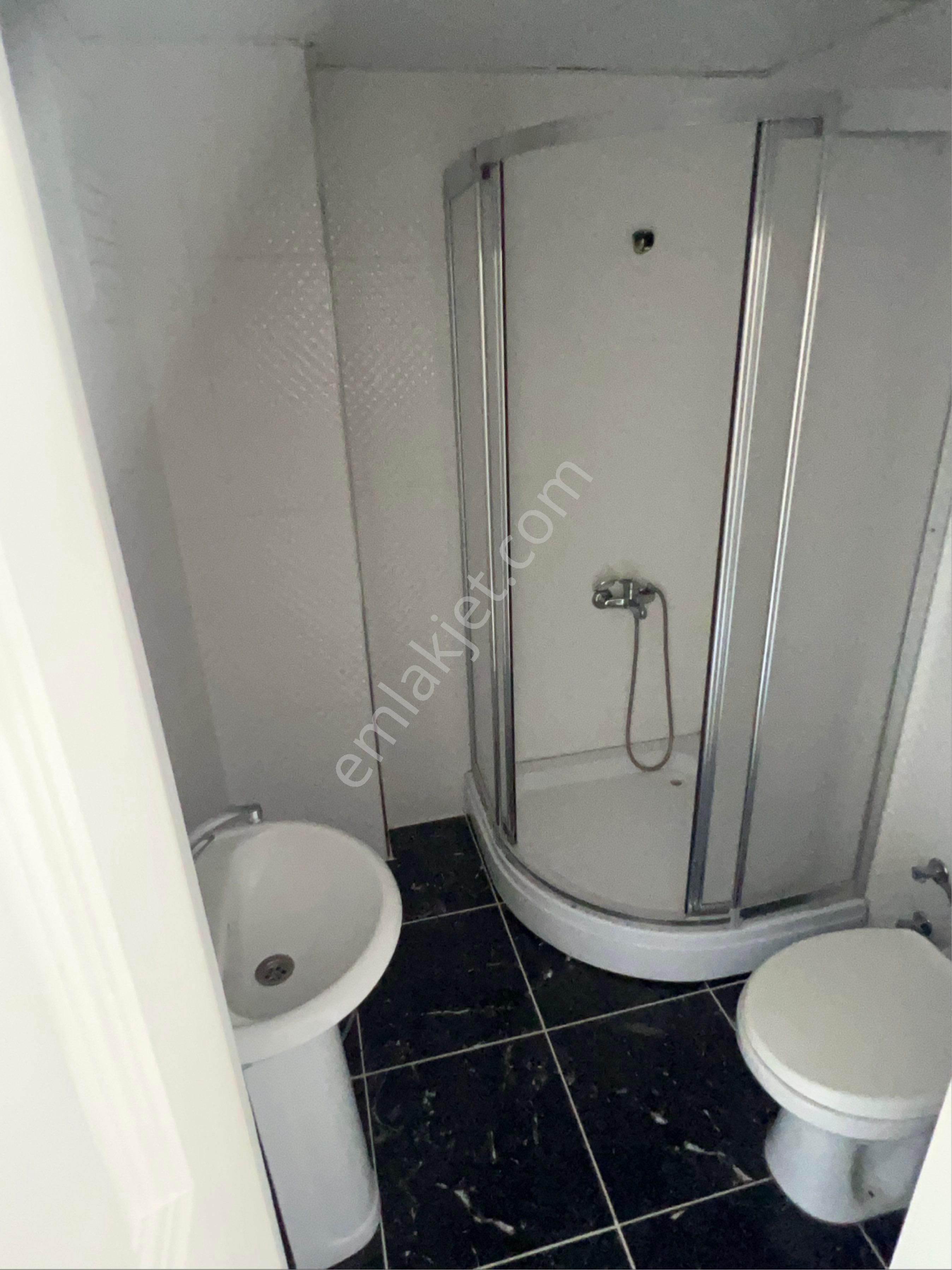 Bögenin En Uygun 3+1 İskanlı Eski Otogar Üstü 9 Yıllık - Görsel 3