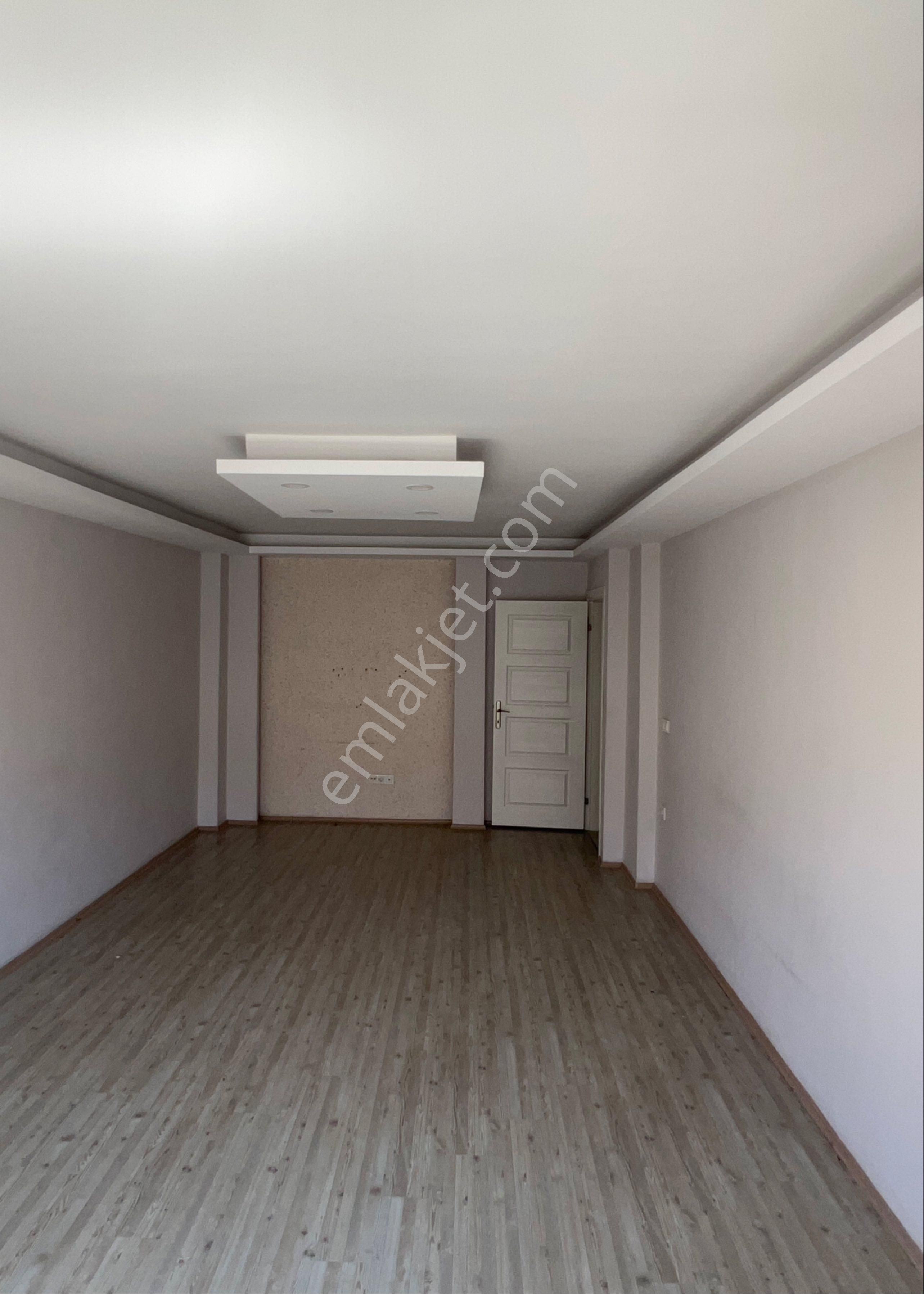 Bögenin En Uygun 3+1 İskanlı Eski Otogar Üstü 9 Yıllık - Görsel 6