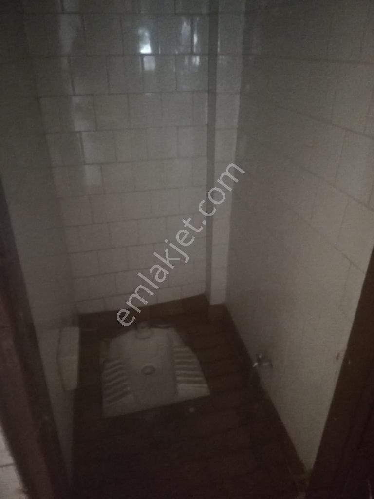 Mersin Akdeniz Kültür Mahallesi Çamlıbel'de Satılık Dükkan - Görsel 4