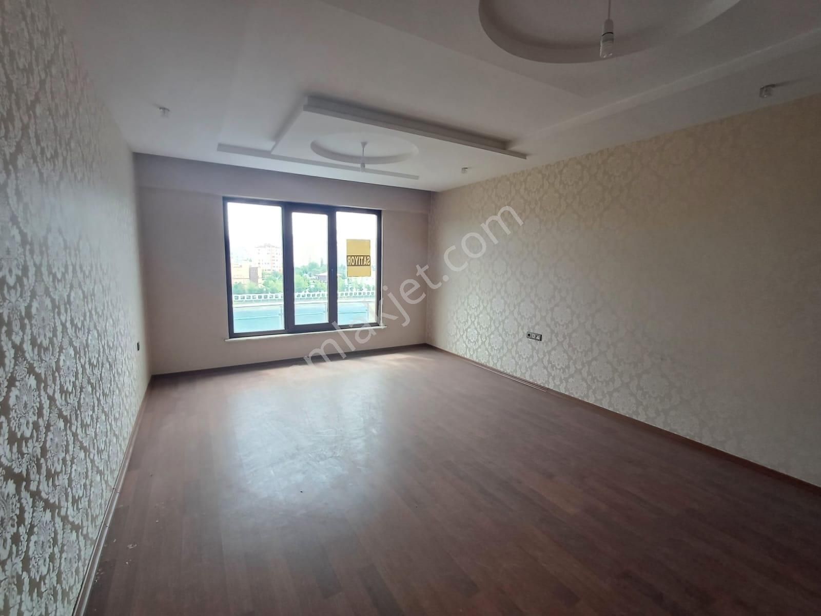 Emrah Çiftci'den Selçuklu Yazır Mah.ecdat Parkı Karşısı Satılık 3+1 Arakat Lüks Daire - Görsel 24