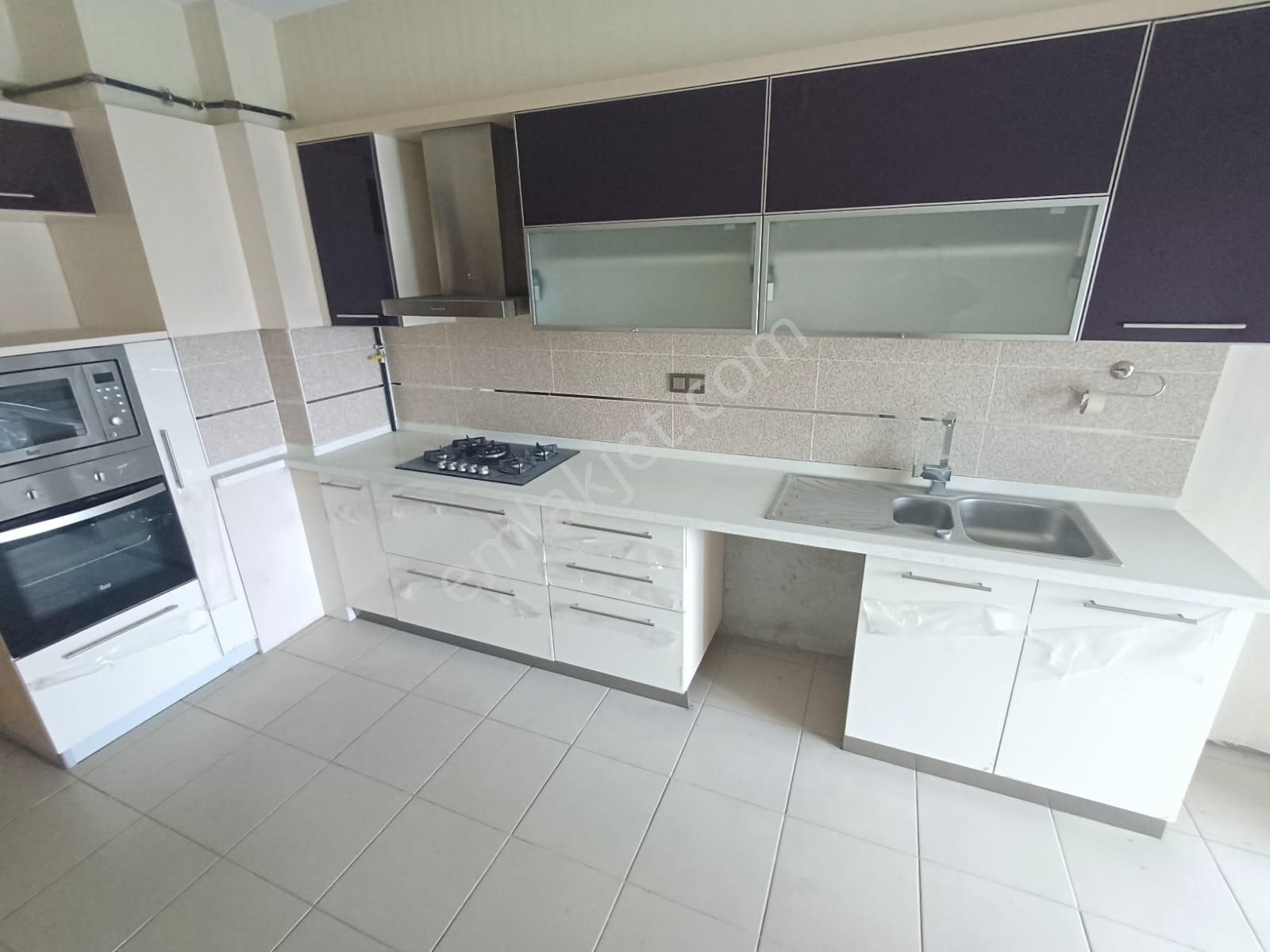 Emrah Çiftci'den Selçuklu Yazır Mah.ecdat Parkı Karşısı Satılık 3+1 Arakat Lüks Daire - Görsel 8