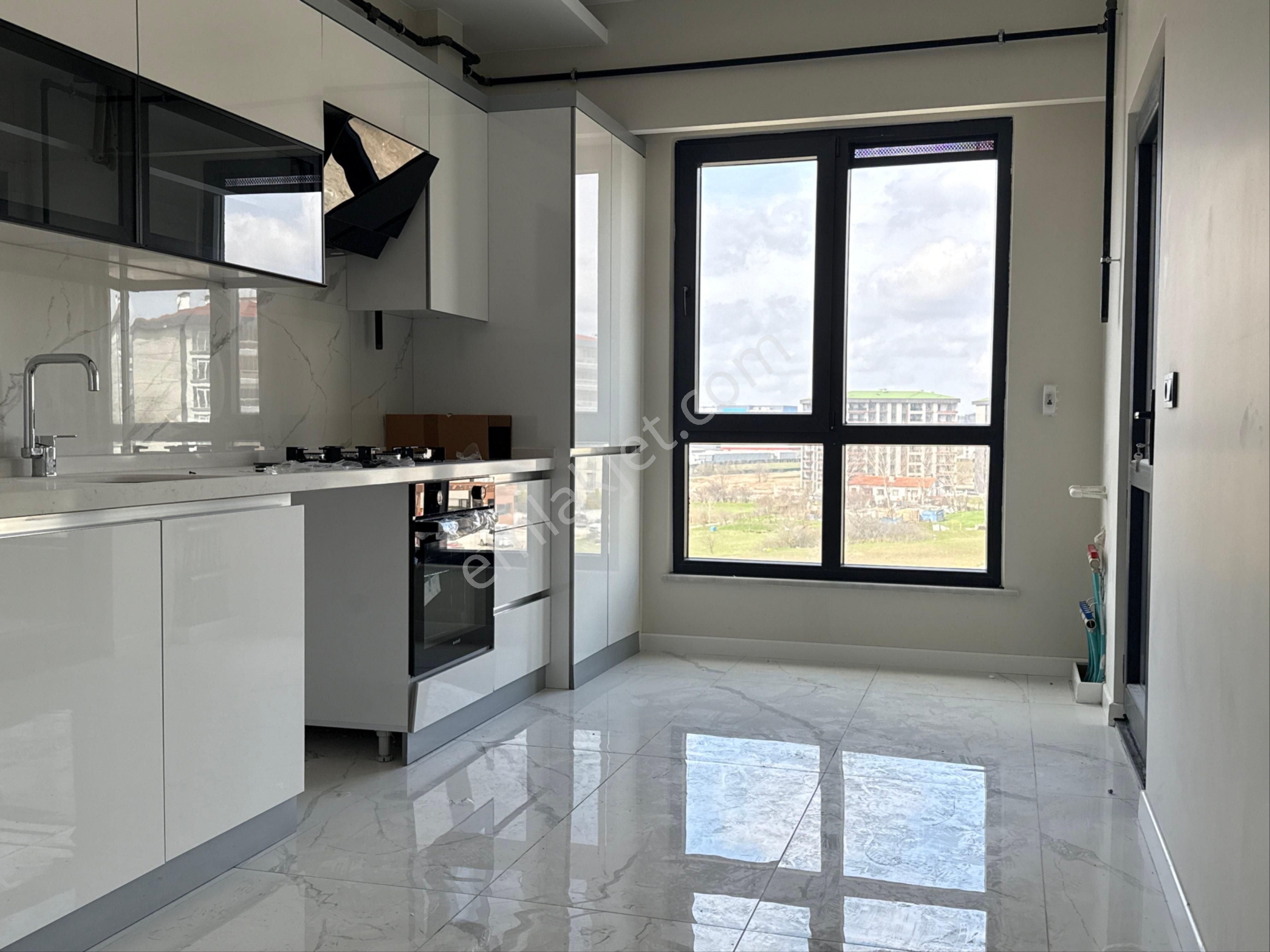 Çerkezköy Starbucks Arkası Sitede 2+1 Daire - Görsel 5