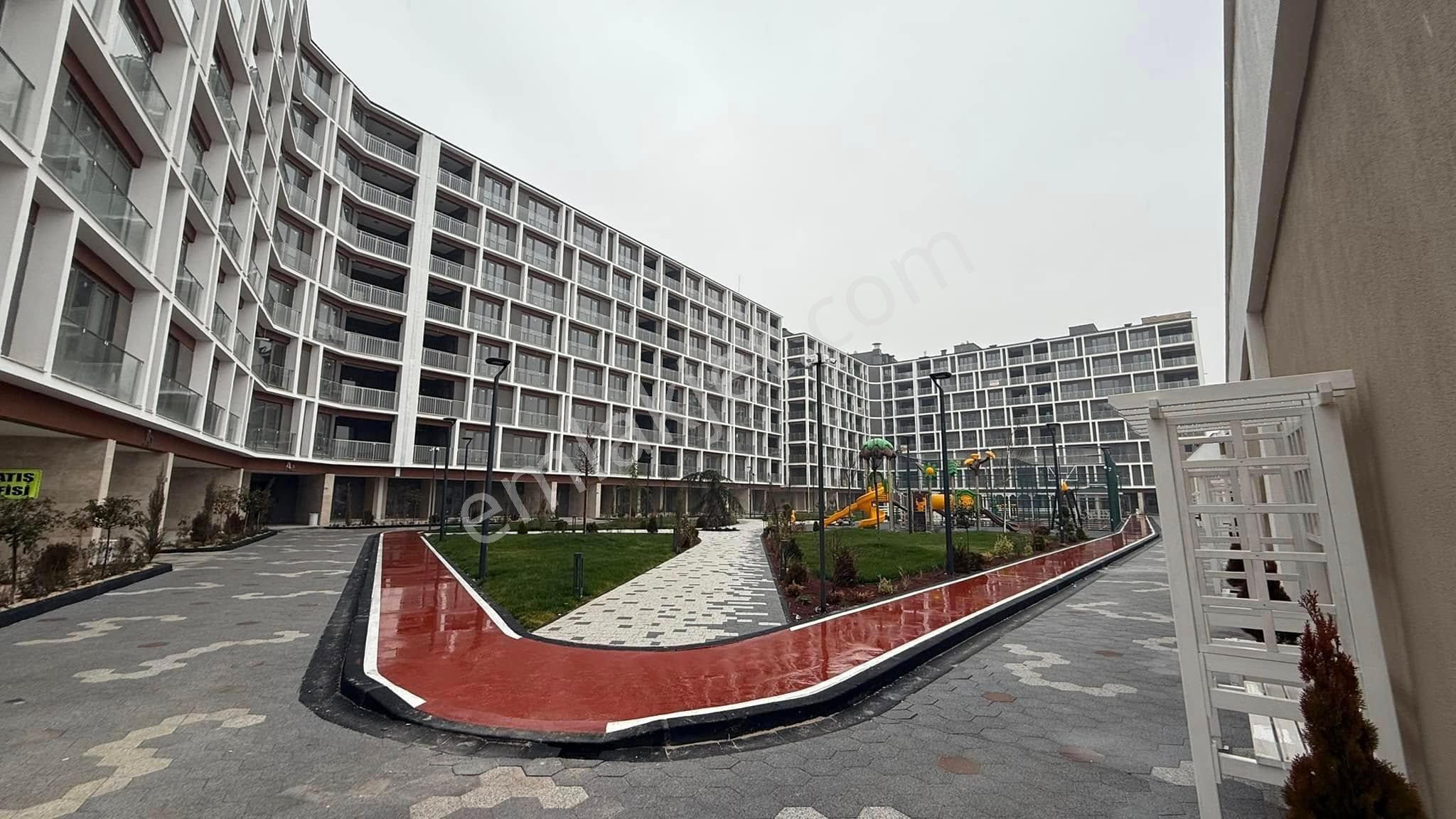 Emrah Çiftci'den Meram Yenişehir Mah.gazze Cad.yanı Çınar Konakları Satılık 3+1 Lüks Daire - Görsel 1