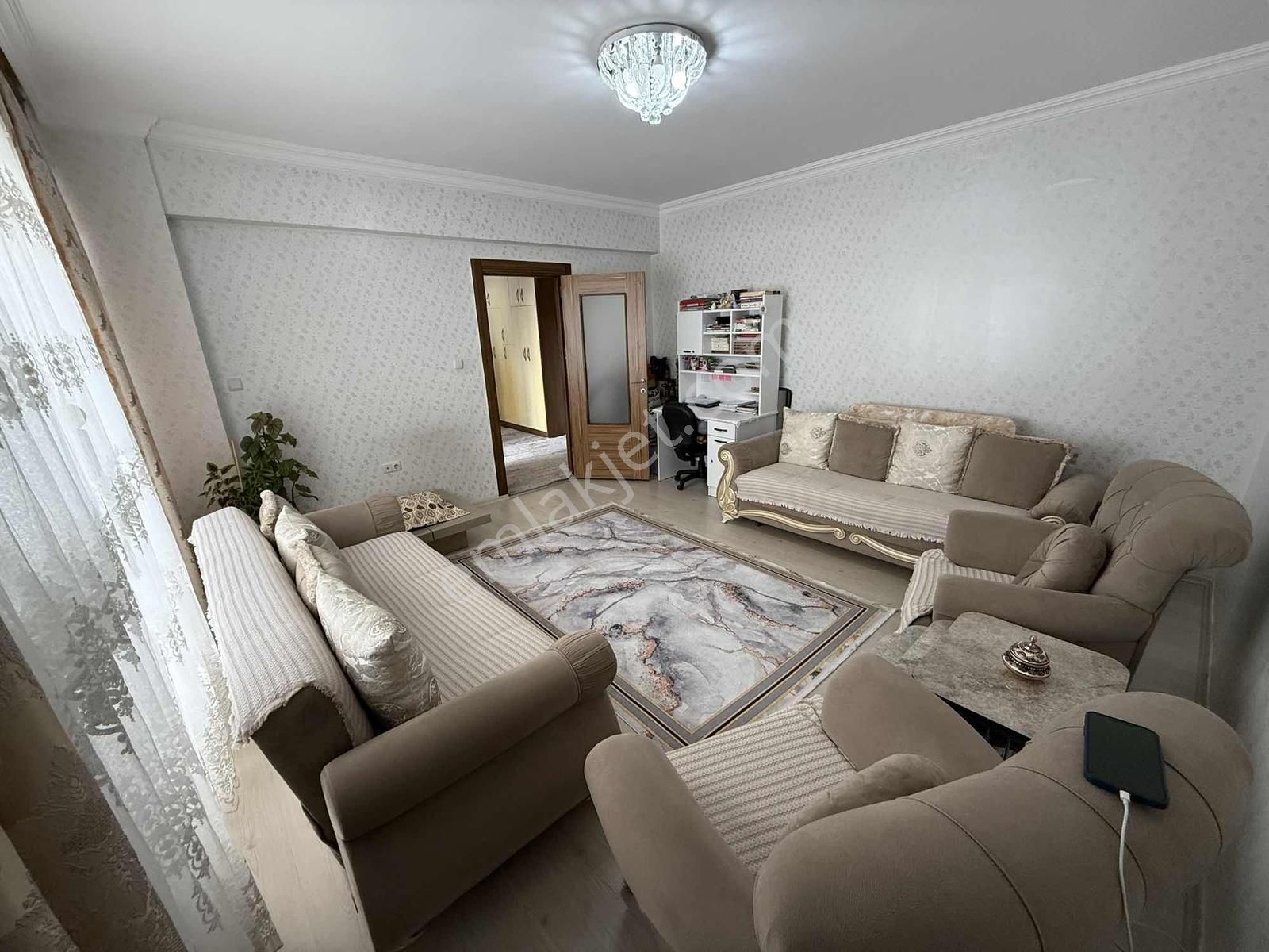 Kare'den Eski Sultana Hastane Civarında Bakımlı 3+1 Daire