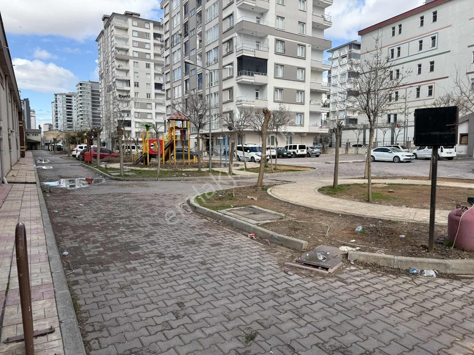 Kare'den Eski Sultana Hastane Civarında Bakımlı 3+1 Daire - Görsel 2