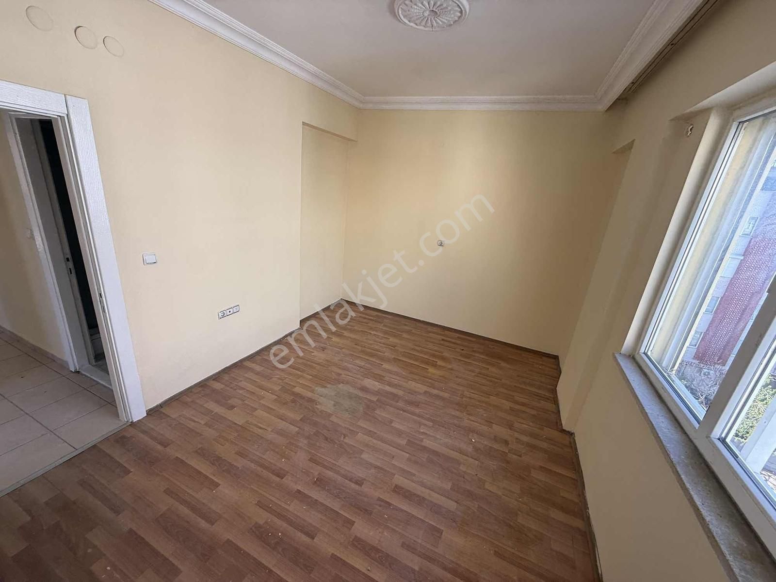 Kızıltoprak Mahallesinde 2+1 Kullanışlı Daire - Görsel 21