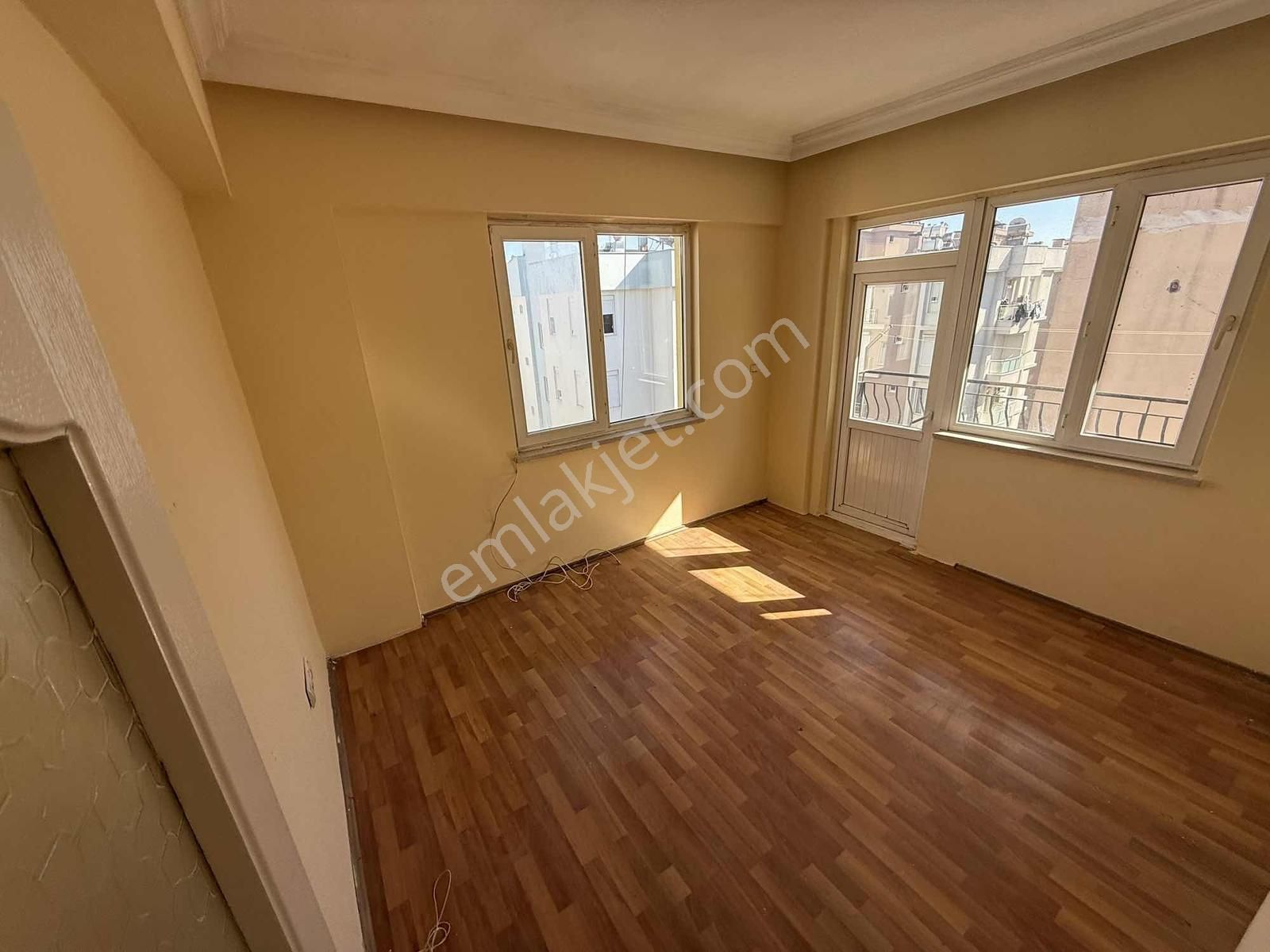 Kızıltoprak Mahallesinde 2+1 Kullanışlı Daire - Görsel 10