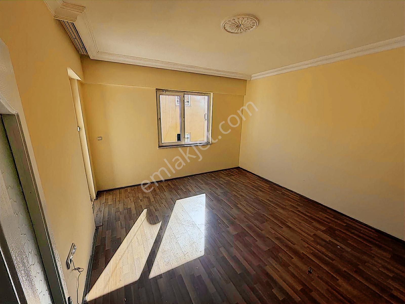 Kızıltoprak Mahallesinde 2+1 Kullanışlı Daire - Görsel 7