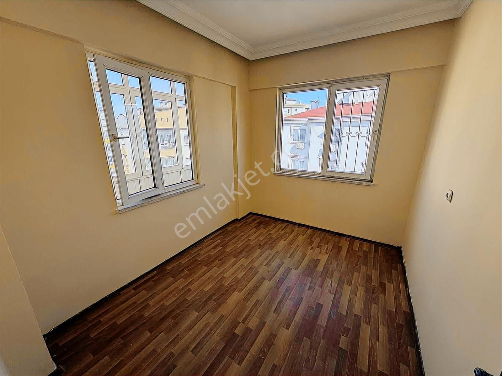 Kızıltoprak Mahallesinde 2+1 Kullanışlı Daire - Görsel 14