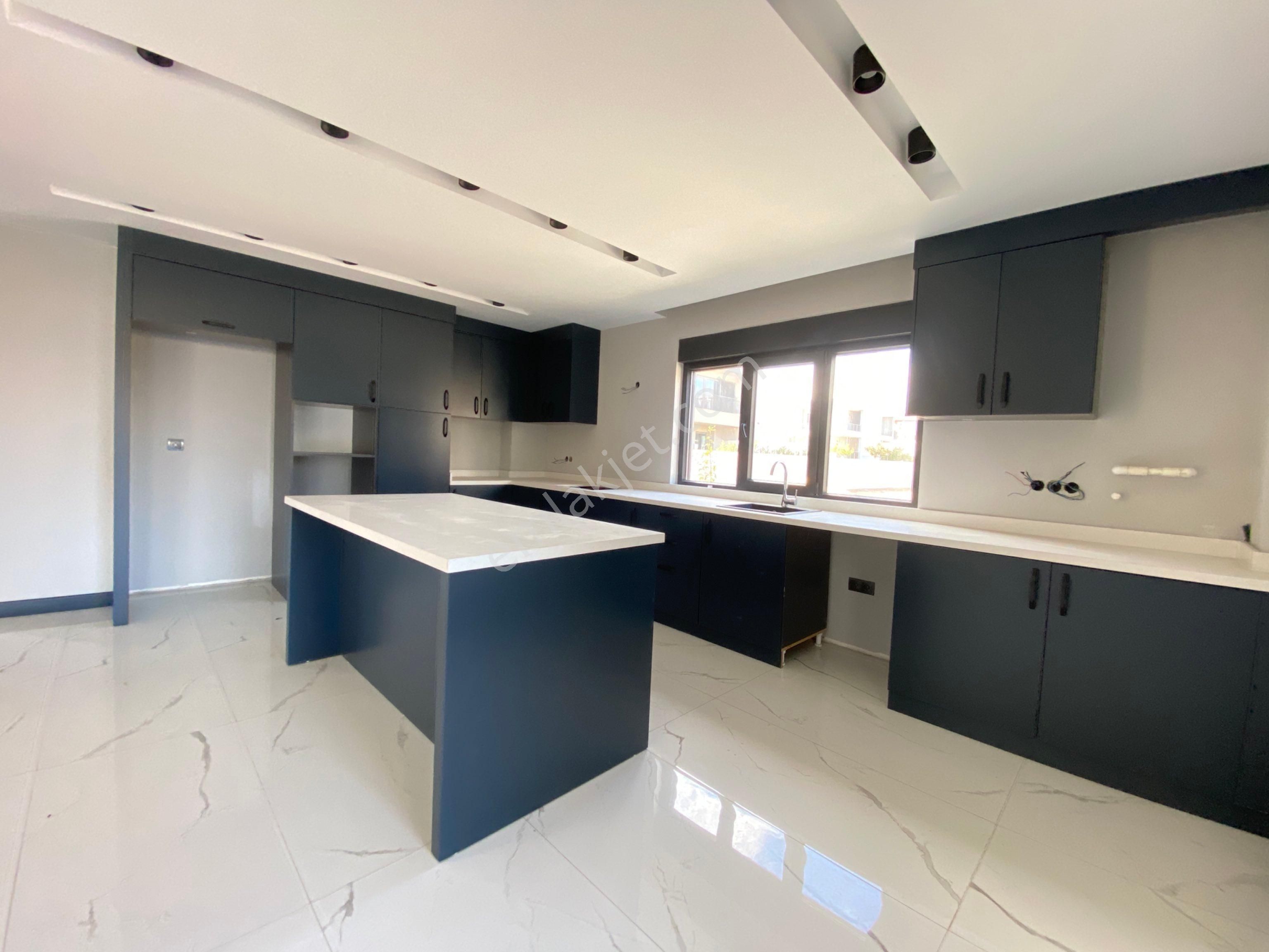 Döşemealtı Altınkale' De 7+1 Tam Müstakil Havuzlu Sıfır Villa - Görsel 17