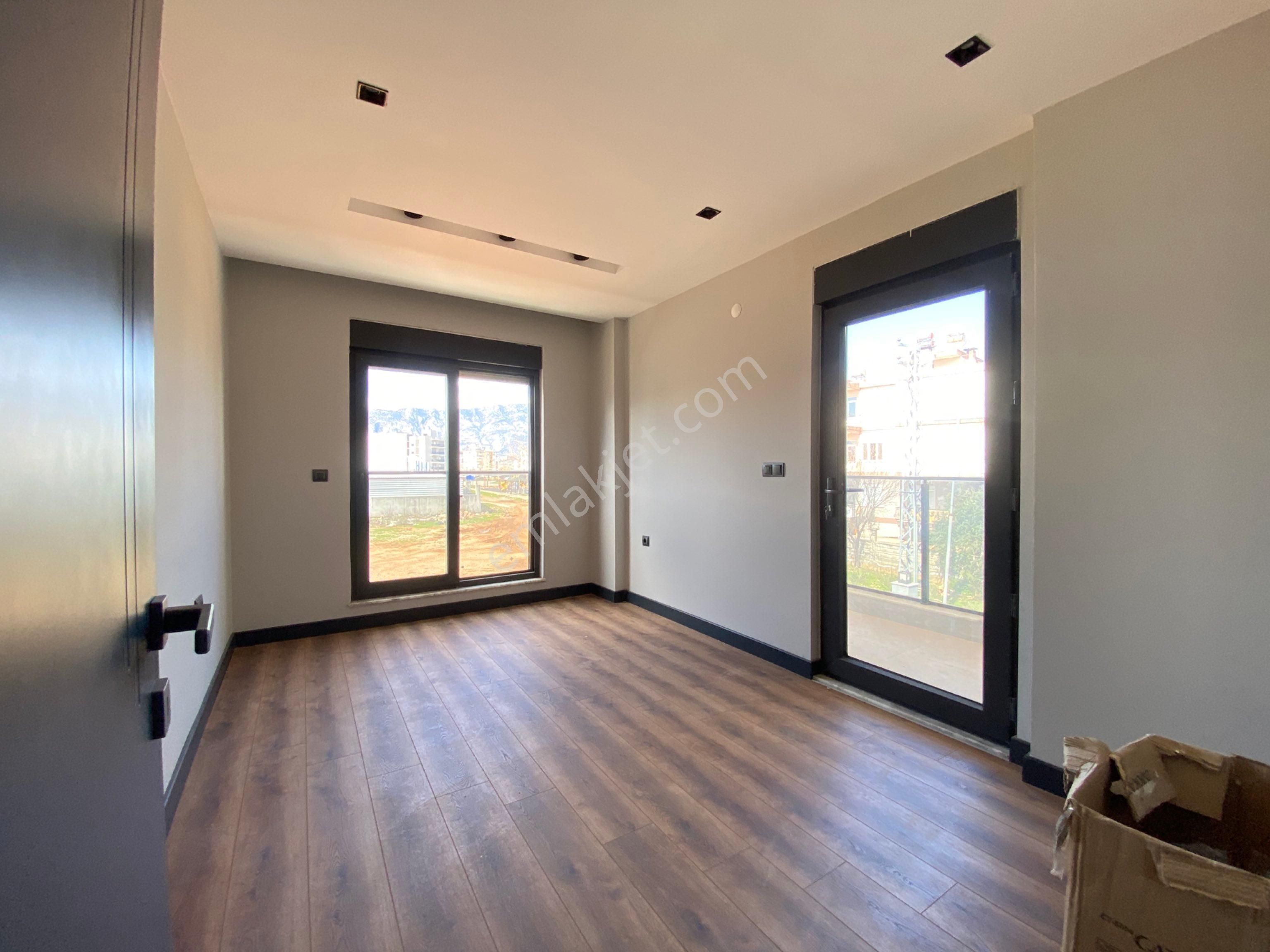 Döşemealtı Altınkale' De 7+1 Tam Müstakil Havuzlu Sıfır Villa - Görsel 8