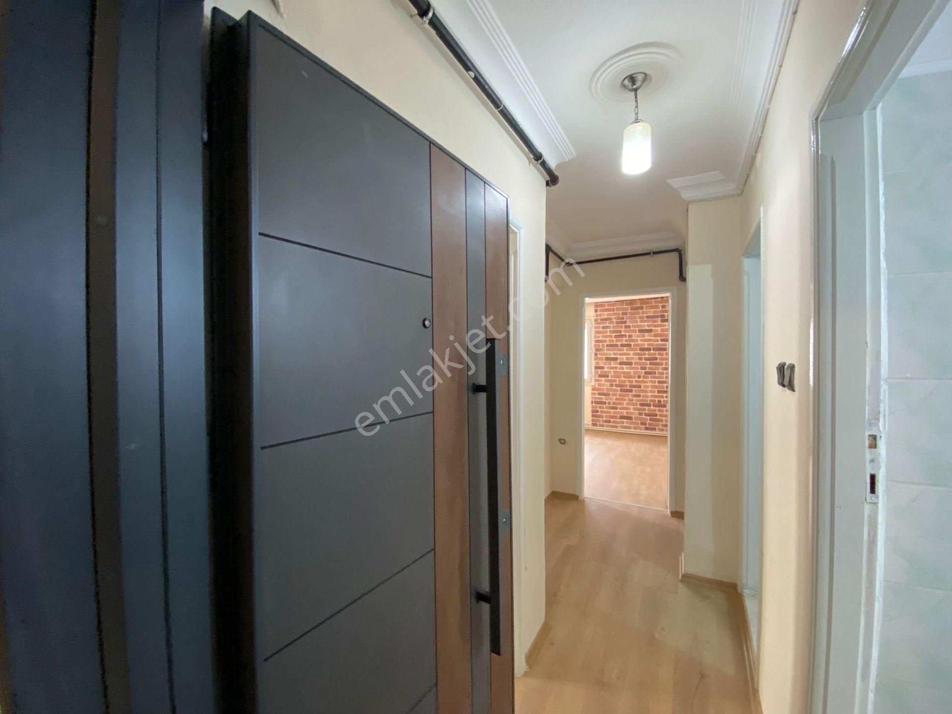 Buca İşçievleri Yiğitler Mah.de 2+1 85m2 Dgazlı Ayrı Mutfak Giriş Kat Kiralık Daire - Görsel 21