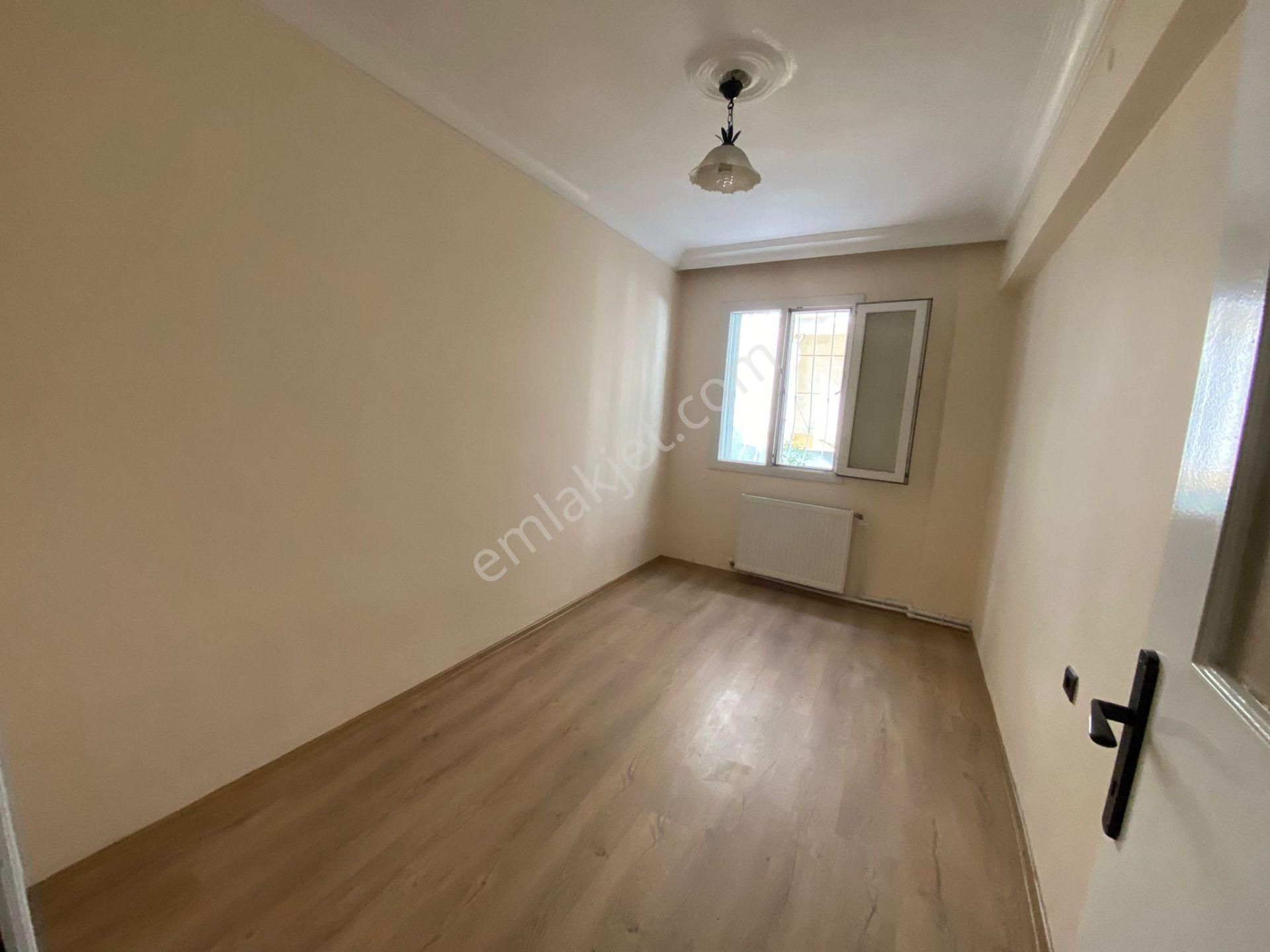 Buca İşçievleri Yiğitler Mah.de 2+1 85m2 Dgazlı Ayrı Mutfak Giriş Kat Kiralık Daire - Görsel 11
