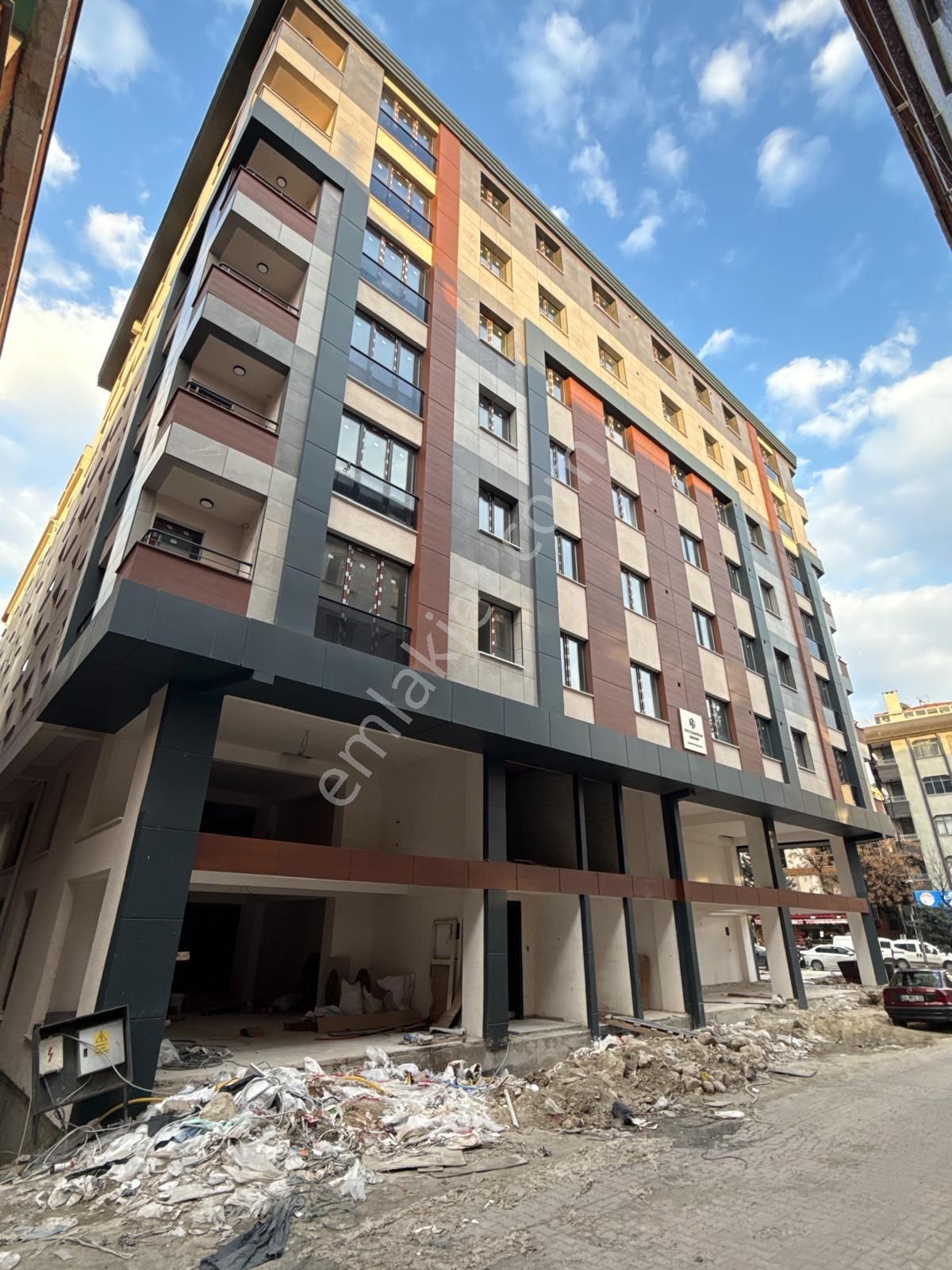 Efka Gayrimenkulden Yenibosnada Satılık 115 M2 3+1 Otoparklı Daire (sıfır Bina) - Görsel 32
