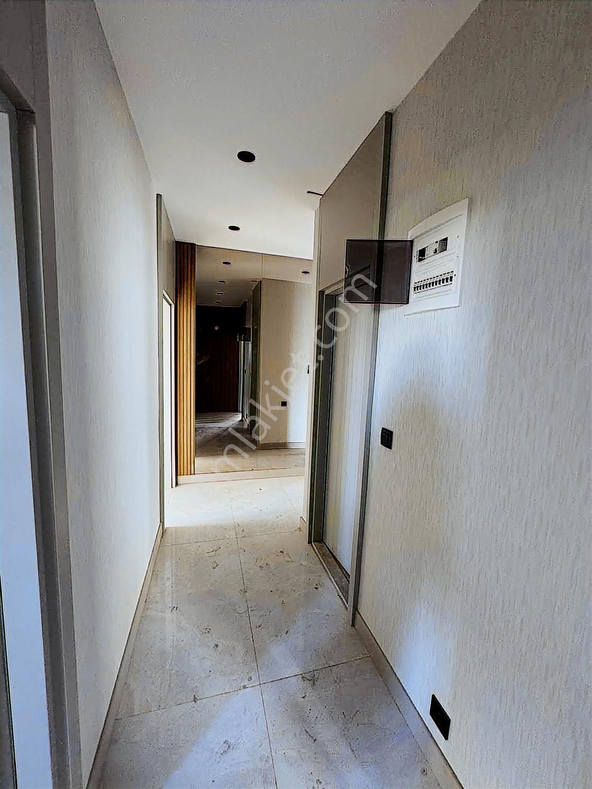 Aydemir Cadde Projede 120m 3+1 Giyinme Odası Havuz Ultra Lüx - Görsel 15