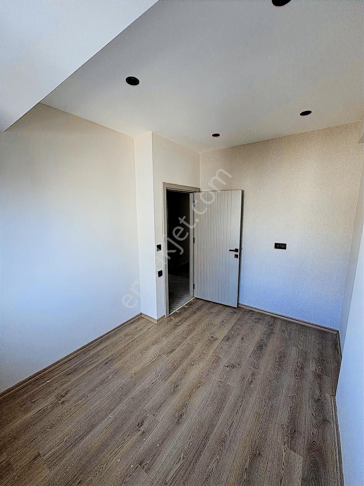 Aydemir Cadde Projede 120m 3+1 Giyinme Odası Havuz Ultra Lüx - Görsel 4