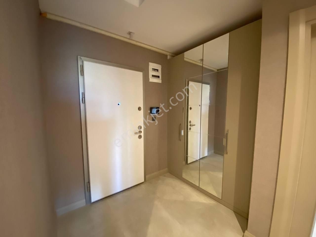 Uytundan Örende Havuzlu Ultralüks 4+1 Kiralık Akıllı Daire - Görsel 22