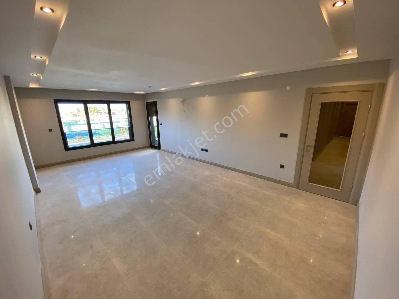 Uytundan Örende Havuzlu Ultralüks 4+1 Kiralık Akıllı Daire - Görsel 24