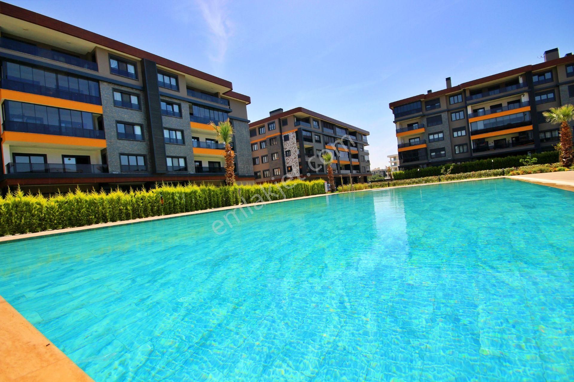 Uytundan Örende Havuzlu Ultralüks 4+1 Kiralık Akıllı Daire - Görsel 3