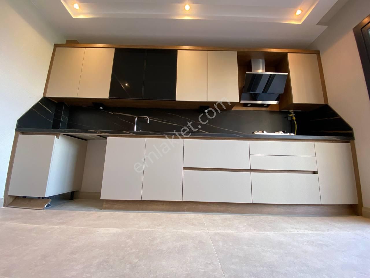 Uytundan Örende Havuzlu Ultralüks 4+1 Kiralık Akıllı Daire - Görsel 33